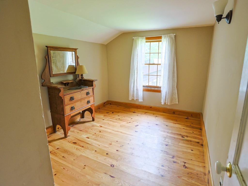 Single Family Spring Glen  Sullivan County, NY 12763, MLS-864976-43
