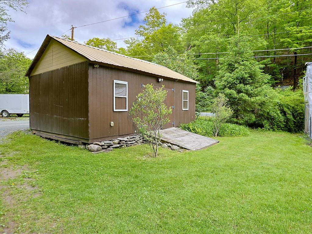 Single Family Spring Glen  Sullivan County, NY 12763, MLS-864976-7