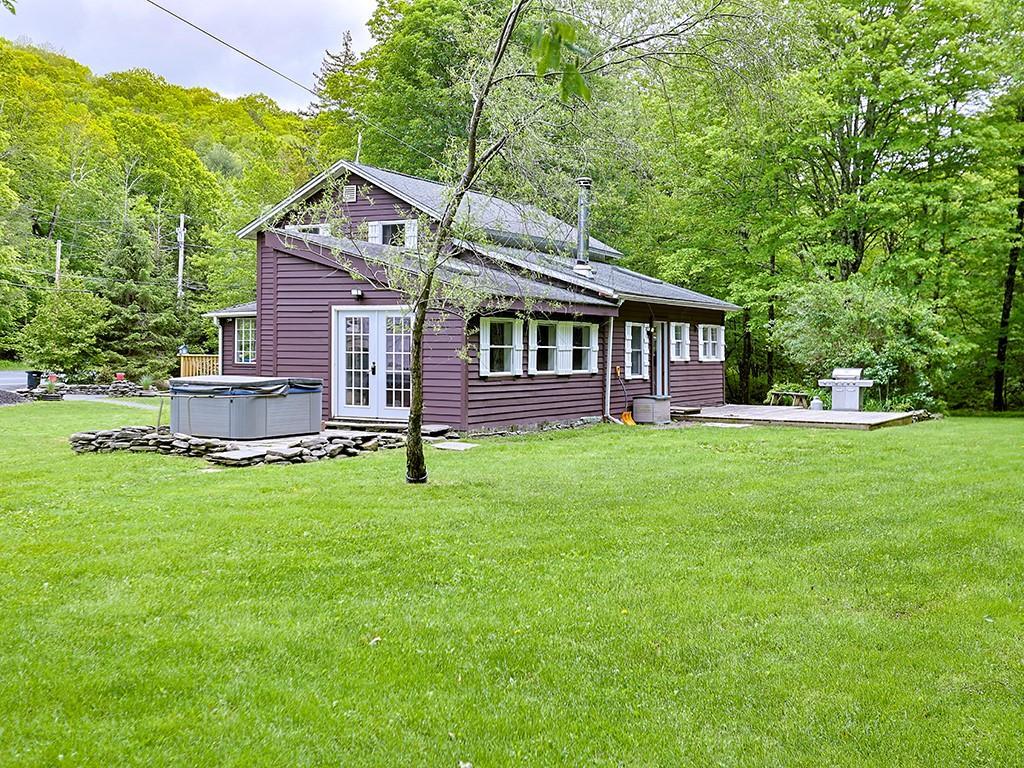 Single Family Spring Glen  Sullivan County, NY 12763, MLS-864976-8