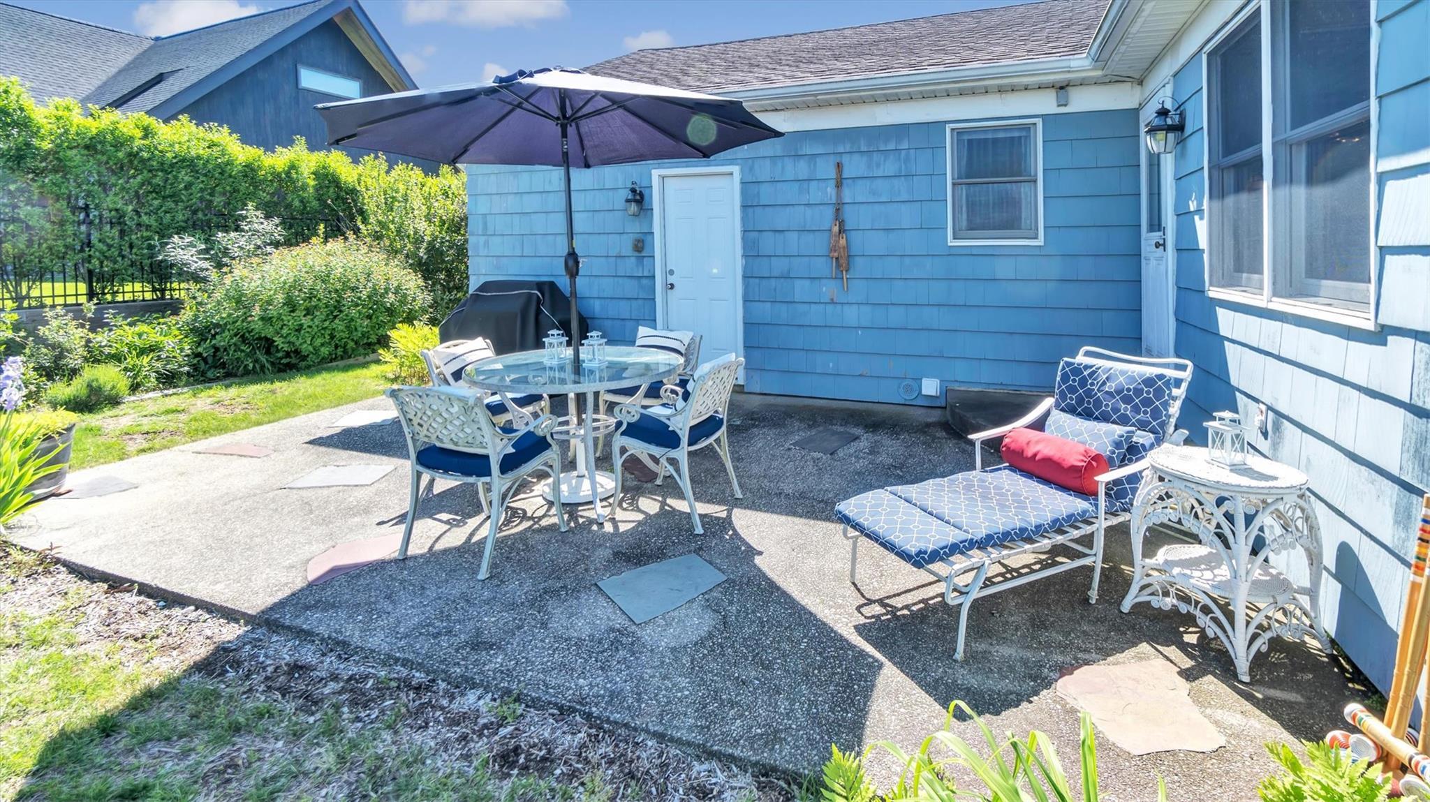 Single Family Glen  Suffolk County, NY 11935, MLS-864984-20