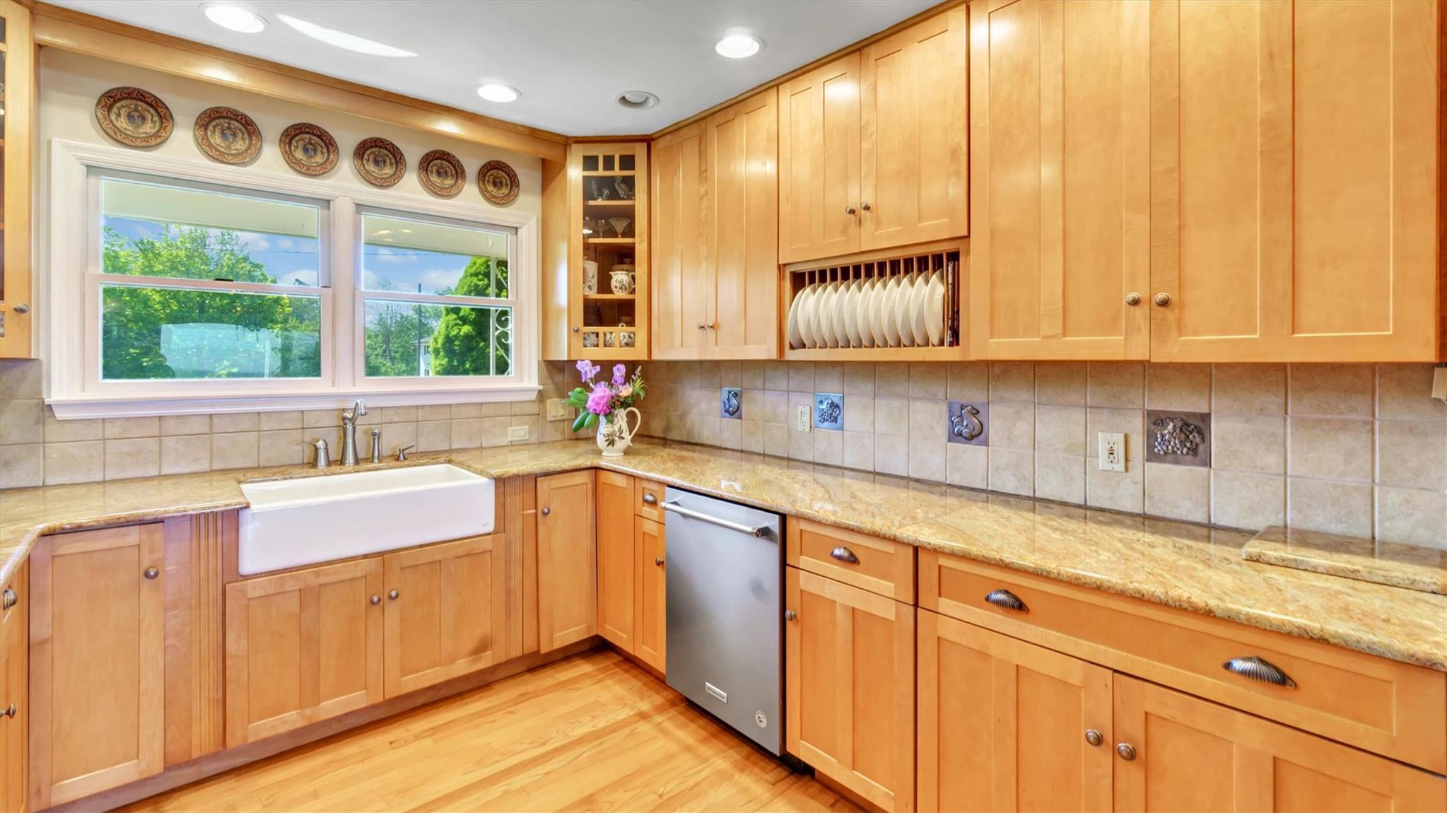 Single Family Glen  Suffolk County, NY 11935, MLS-864984-9