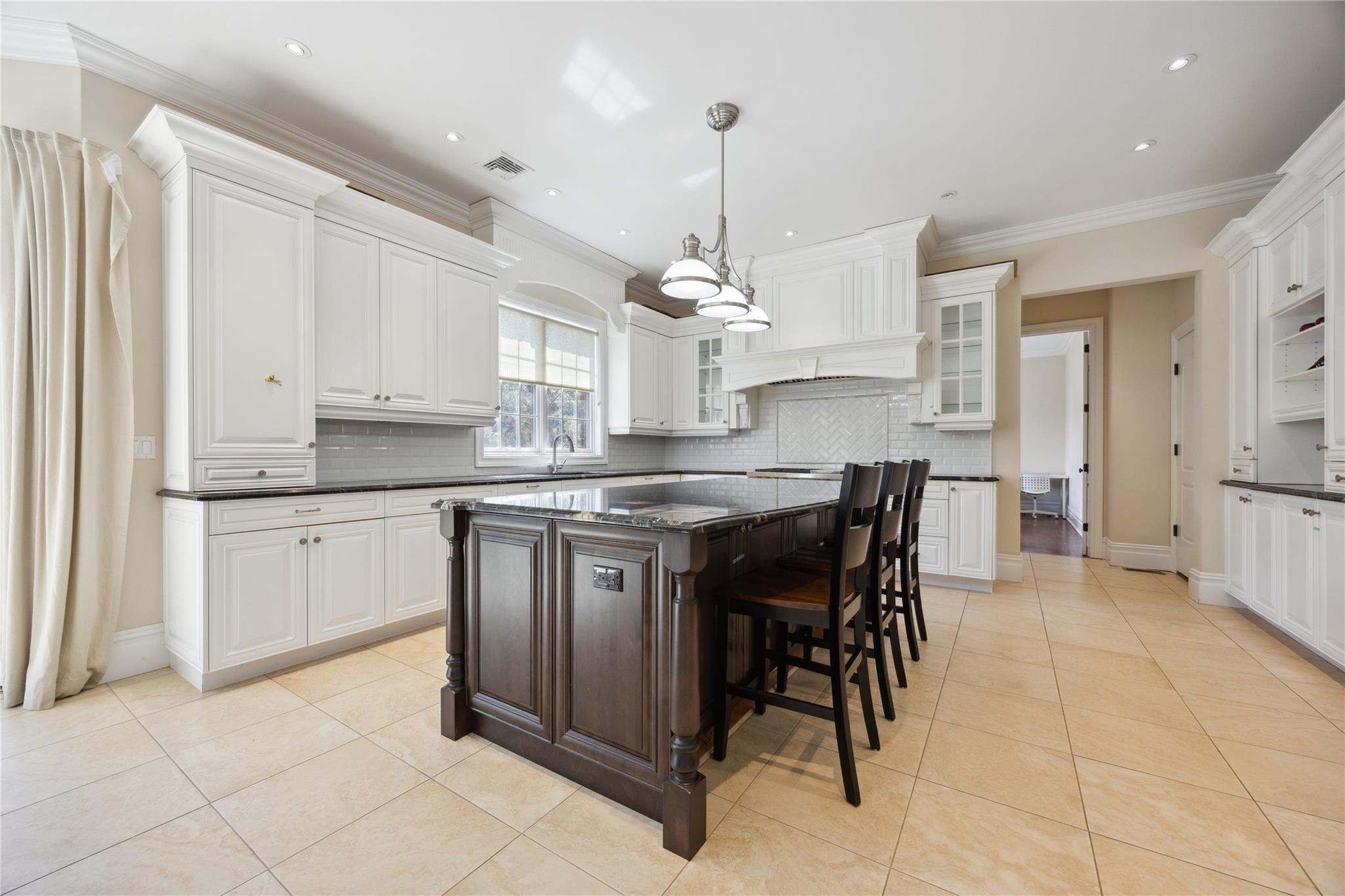Single Family Winchester  Nassau County, NY 11030, MLS-864997-13
