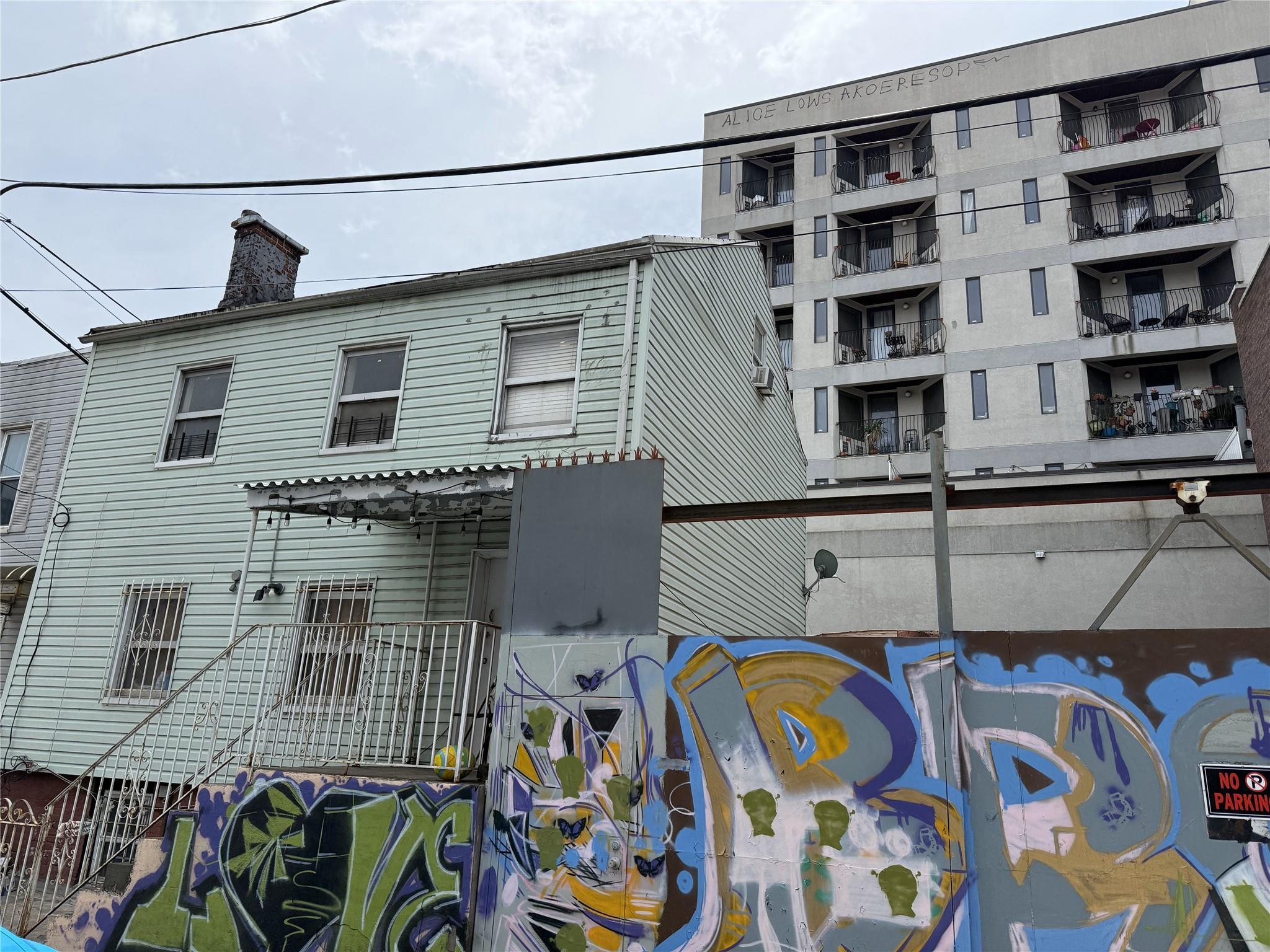 Single Family Troutman  Brooklyn, NY 11206, MLS-865039-5