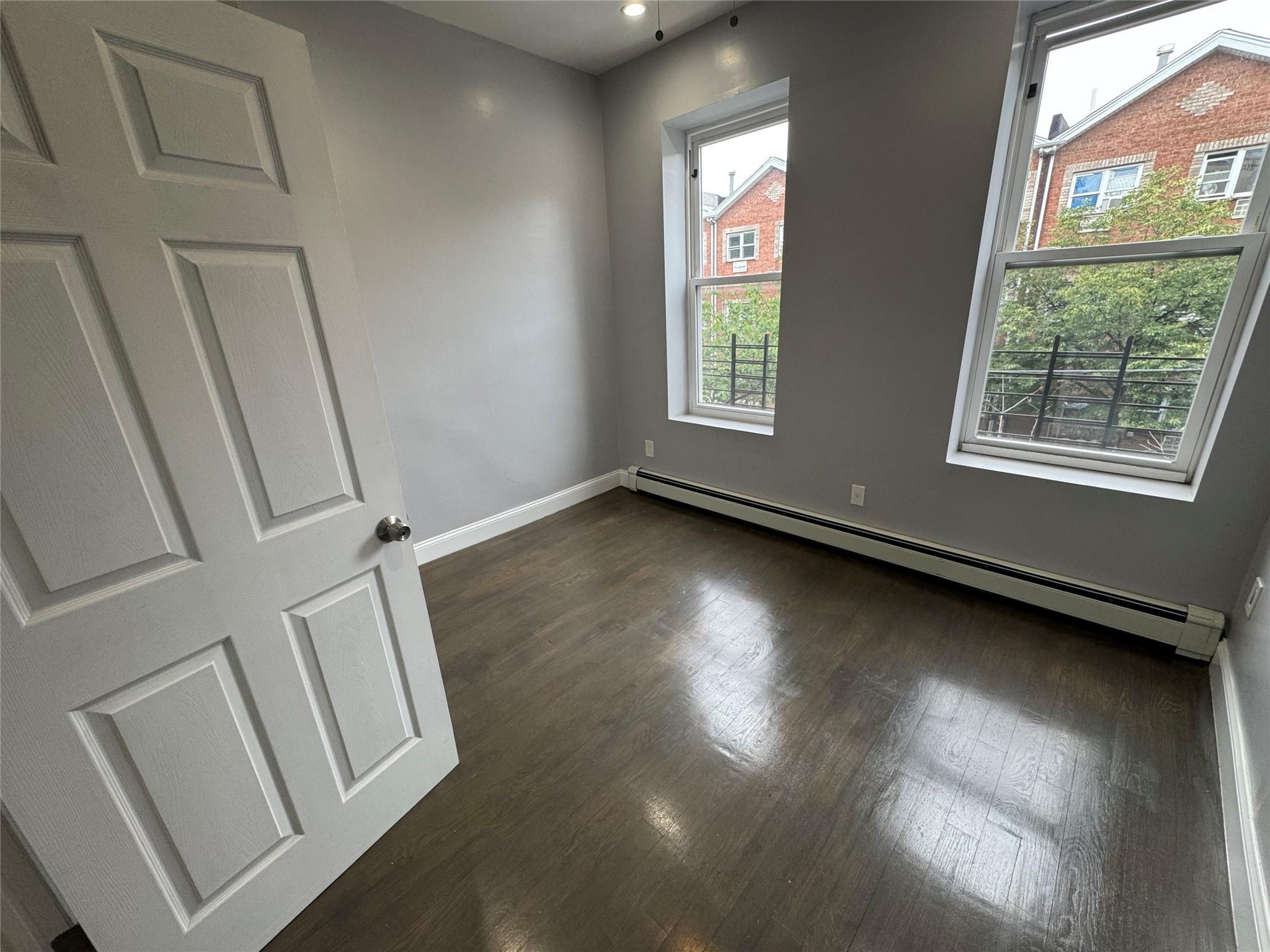 Single Family Van Siclen  Brooklyn, NY 11207, MLS-865040-10