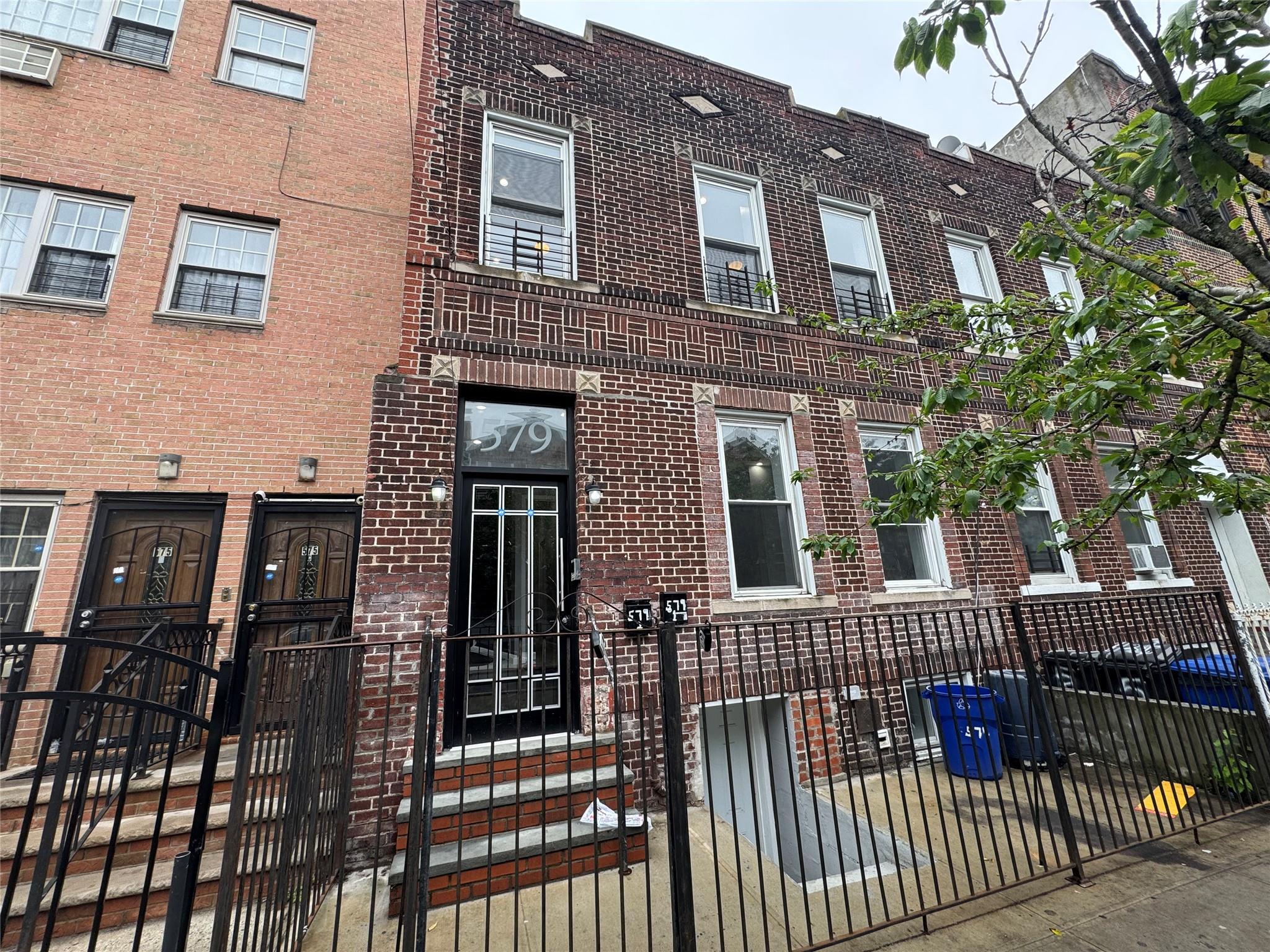 Single Family Van Siclen  Brooklyn, NY 11207, MLS-865040-24