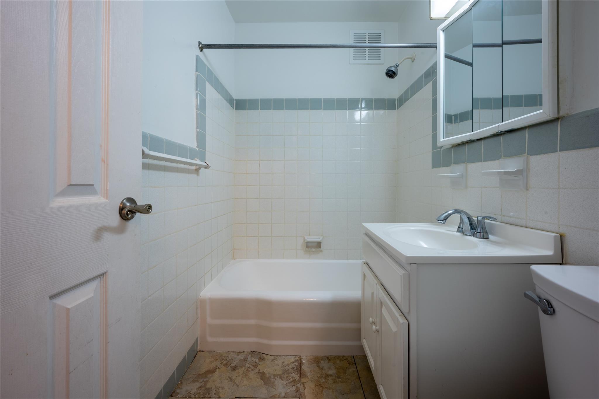 Single Family Morrison  Bronx, NY 10473, MLS-865063-10