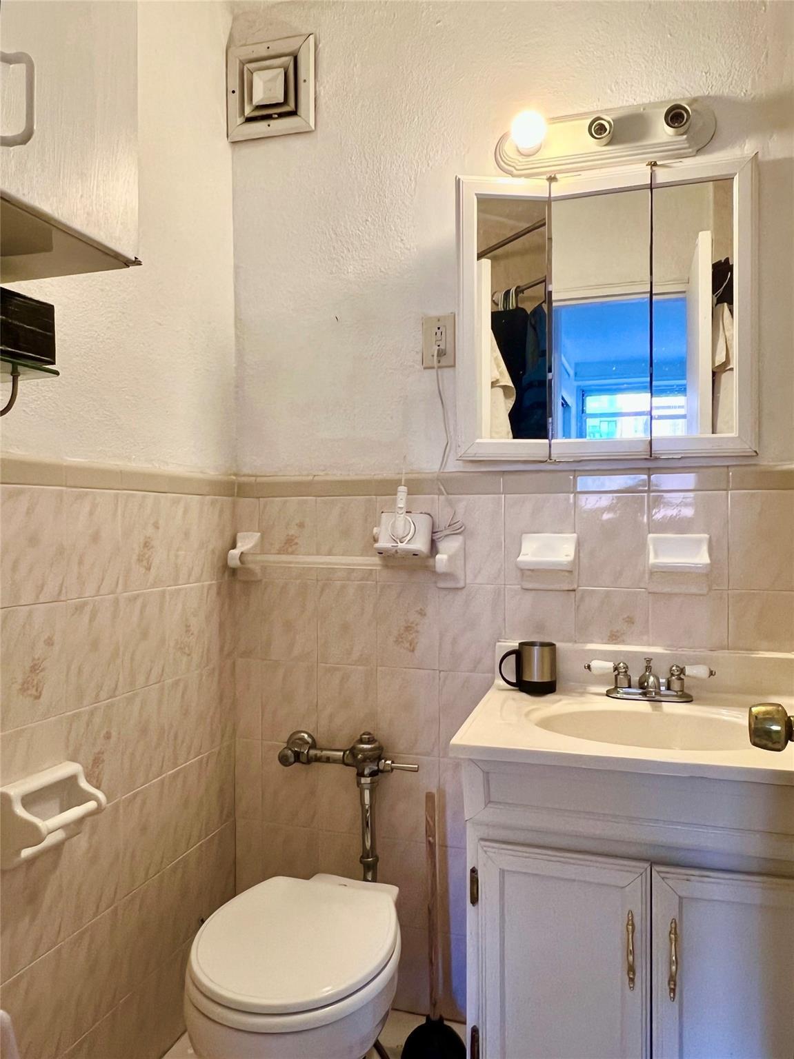 Coop Roosevelt  Queens, NY 11354, MLS-865074-7