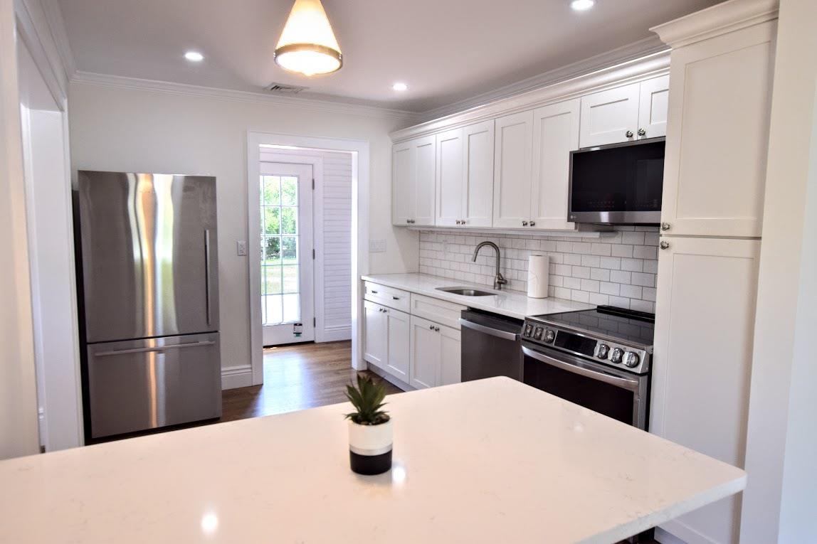 Single Family Circuit Rd  Suffolk County, NY 11713, MLS-865078-3