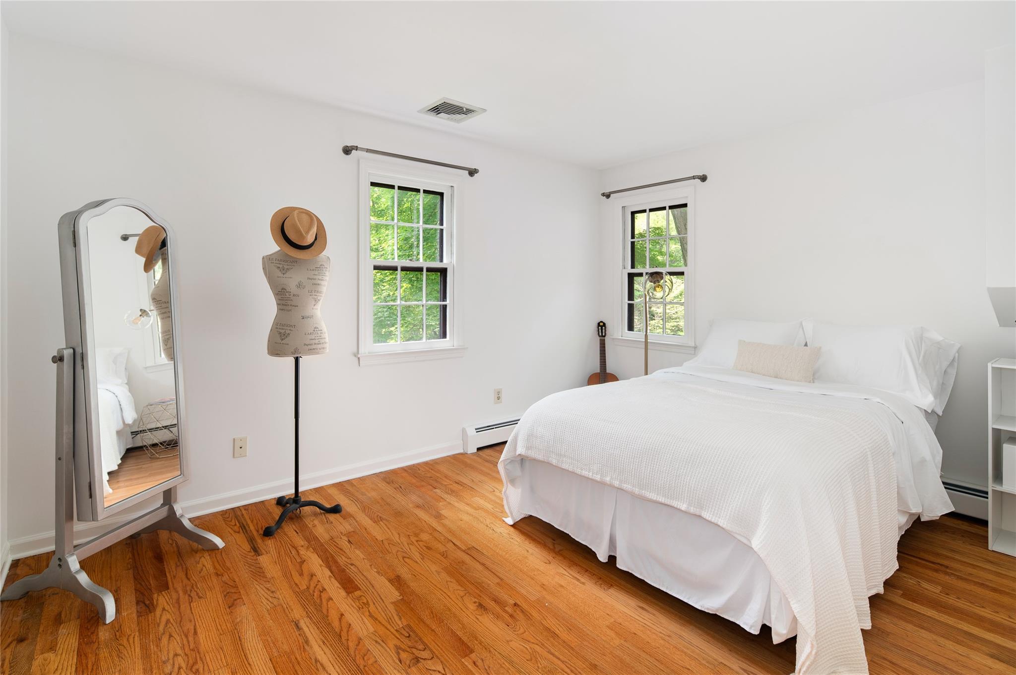 Single Family Indian Hill  Westchester County, NY 10576, MLS-865088-22