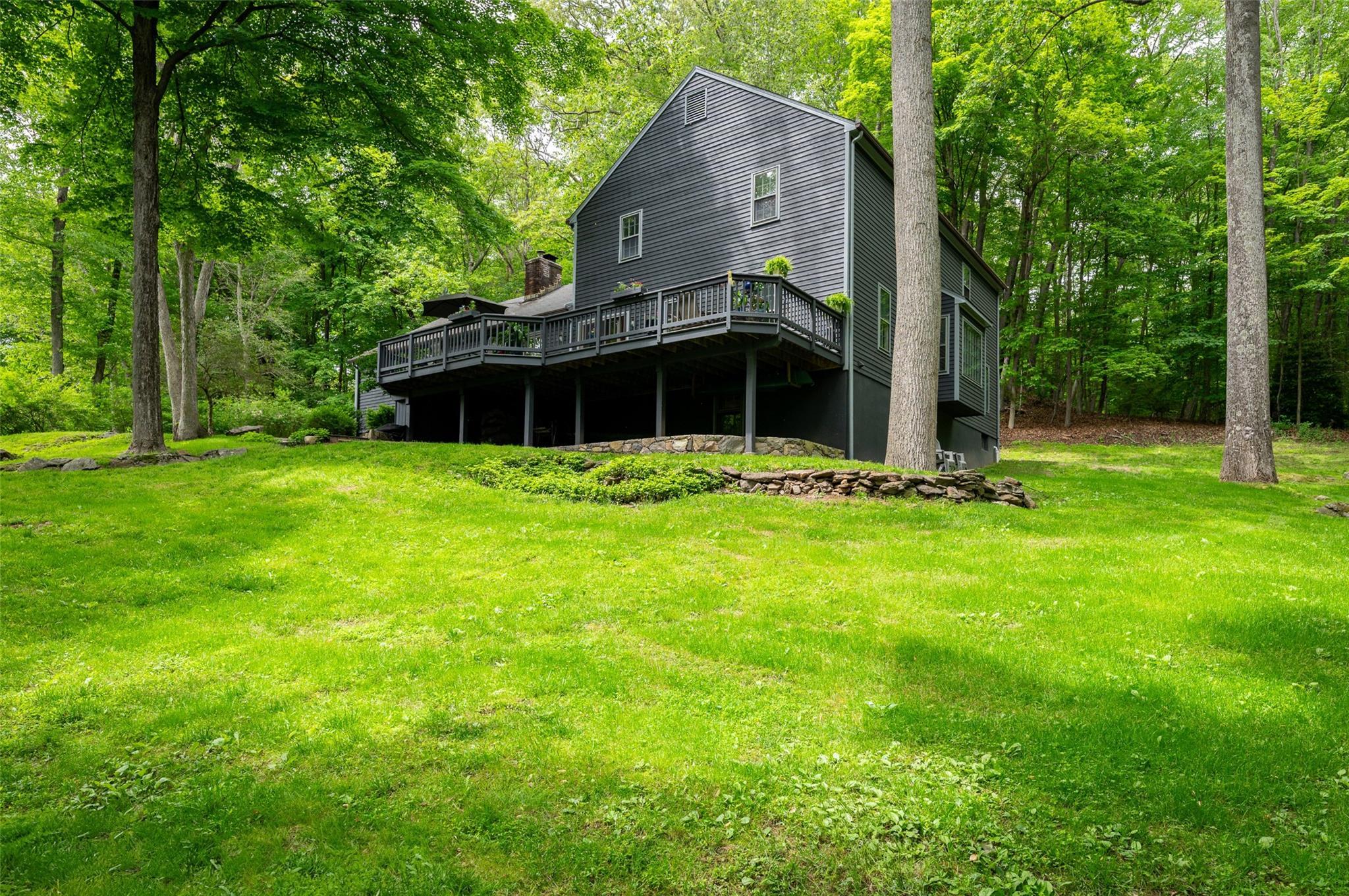 Single Family Indian Hill  Westchester County, NY 10576, MLS-865088-3