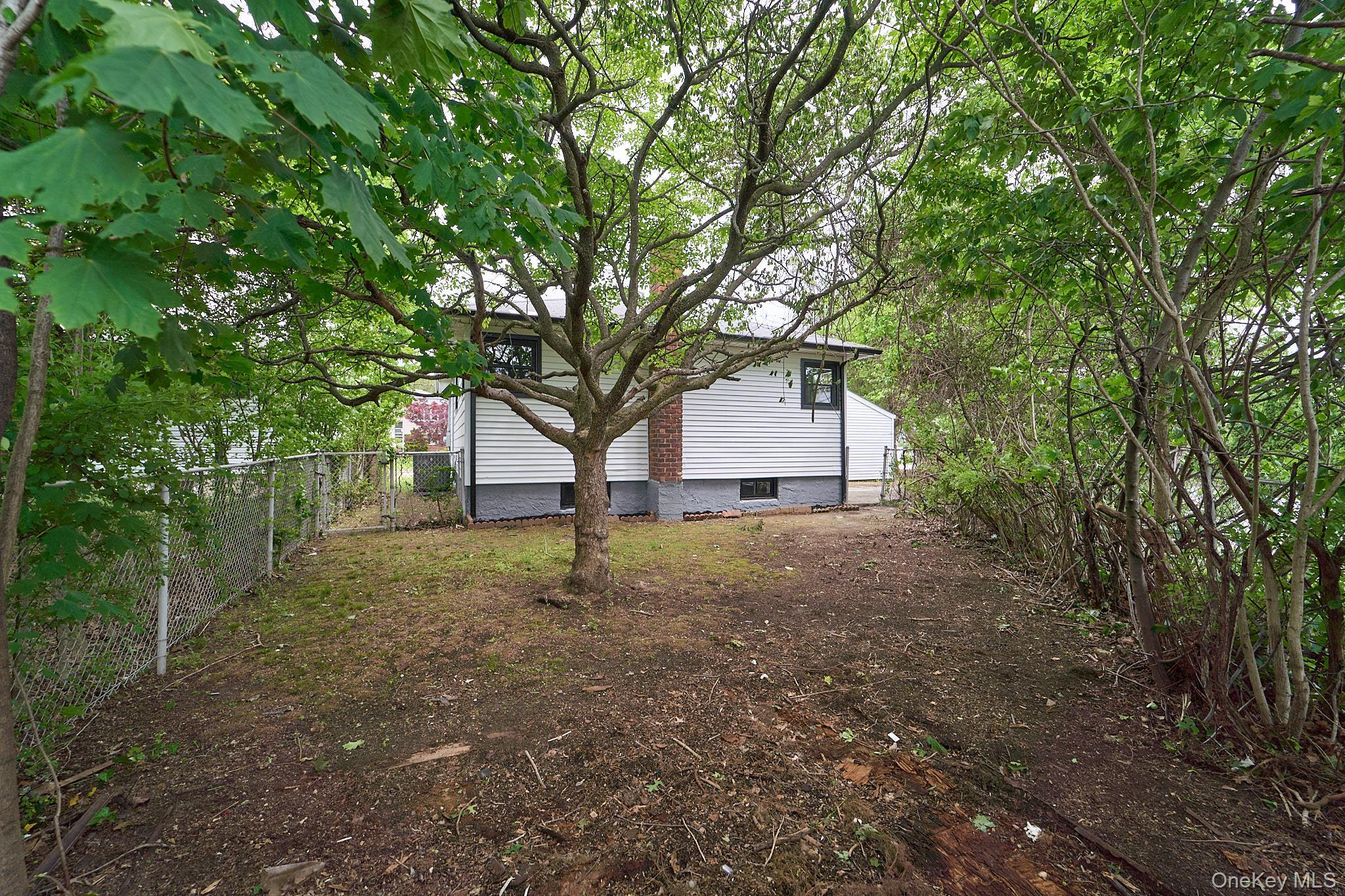 Single Family 7th Nassau County, NY 11714, MLS-865094-29