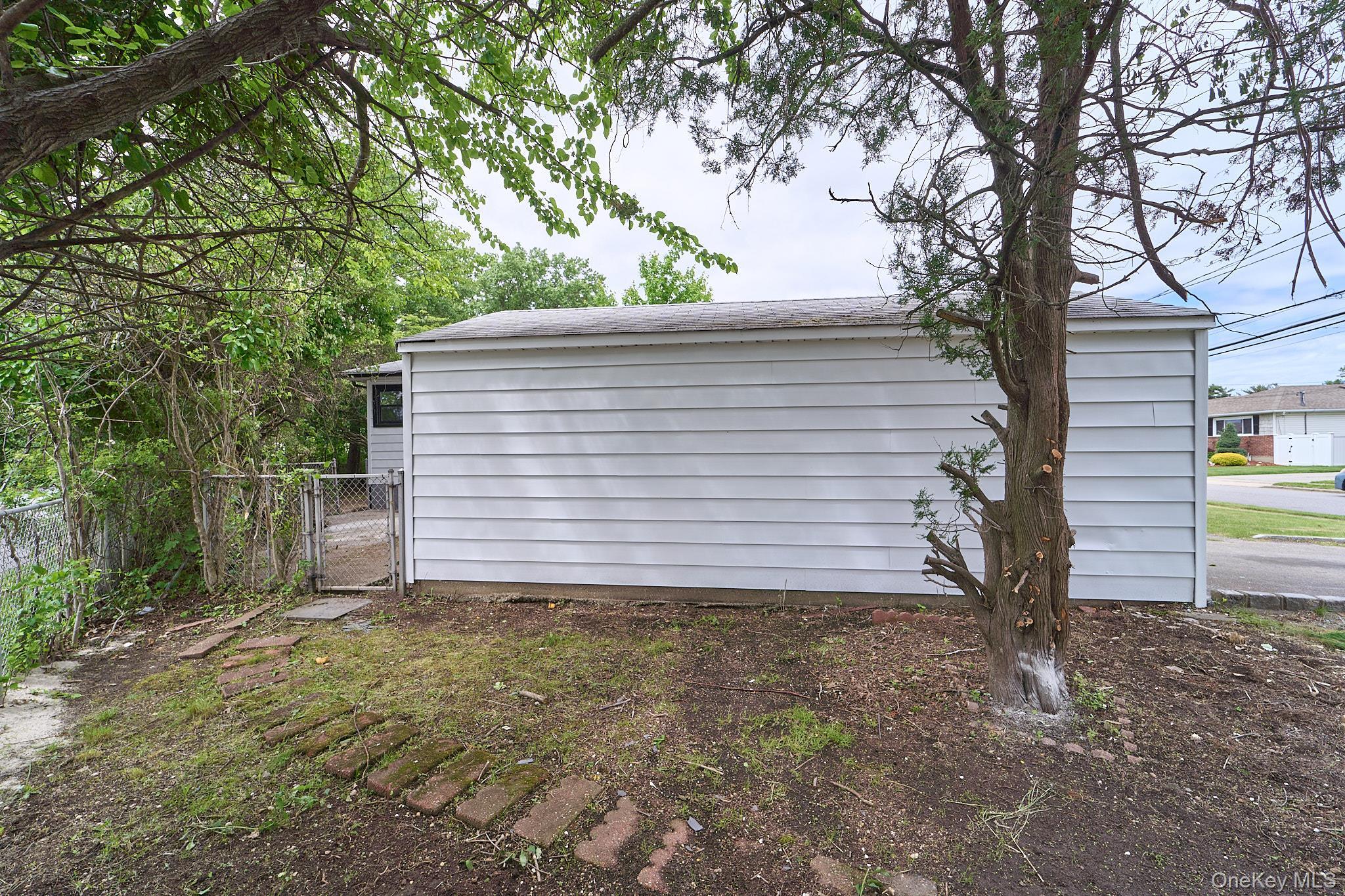 Single Family 7th Nassau County, NY 11714, MLS-865094-36