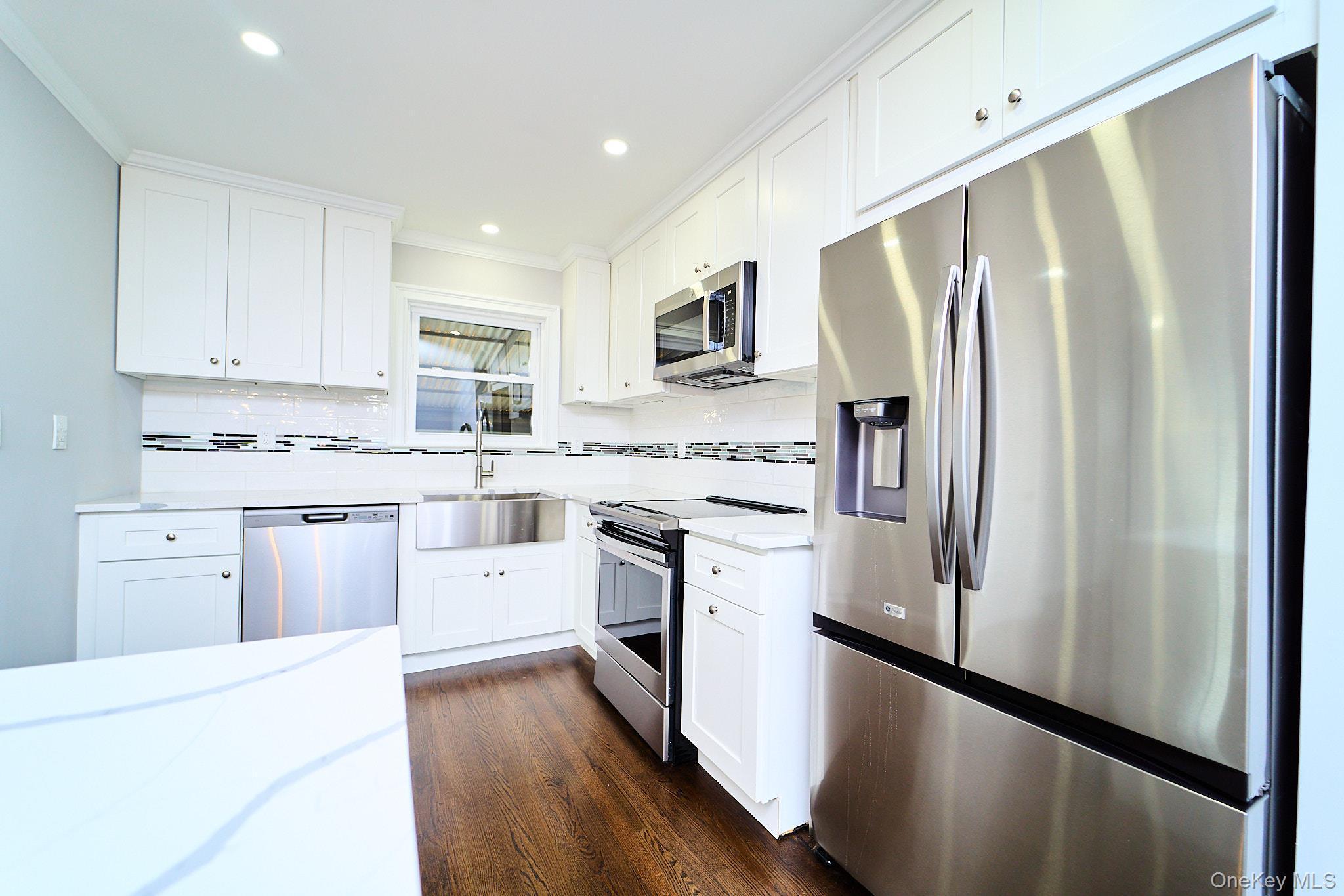 Single Family 7th Nassau County, NY 11714, MLS-865094-4