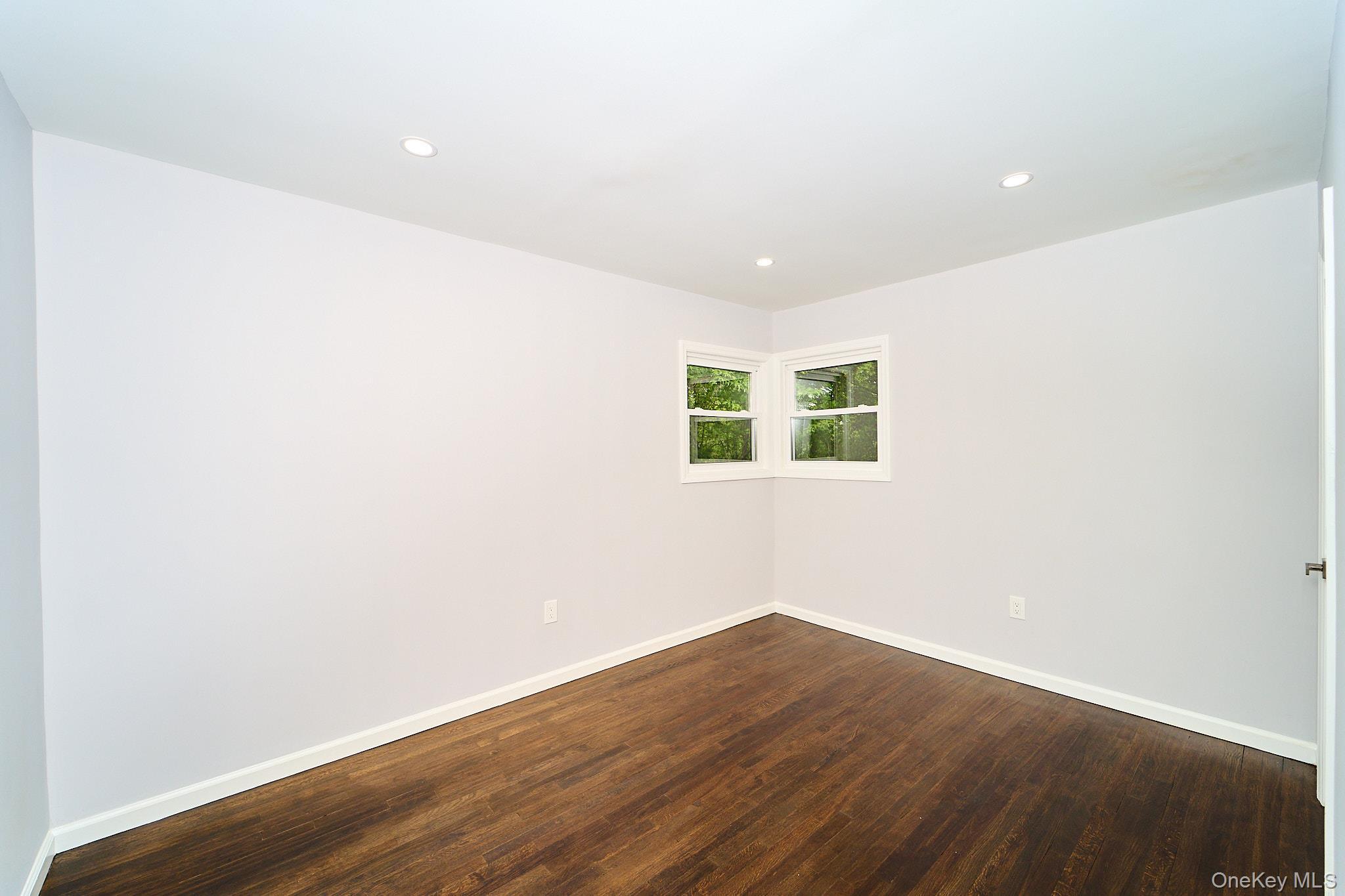 Single Family 7th Nassau County, NY 11714, MLS-865094-9