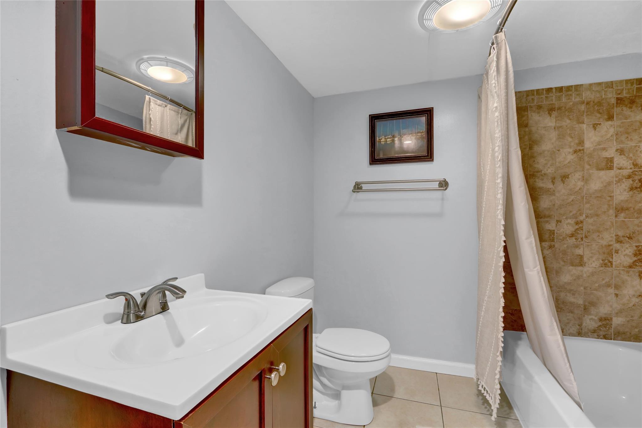Single Family Poplar  Nassau County, NY 11530, MLS-865097-21