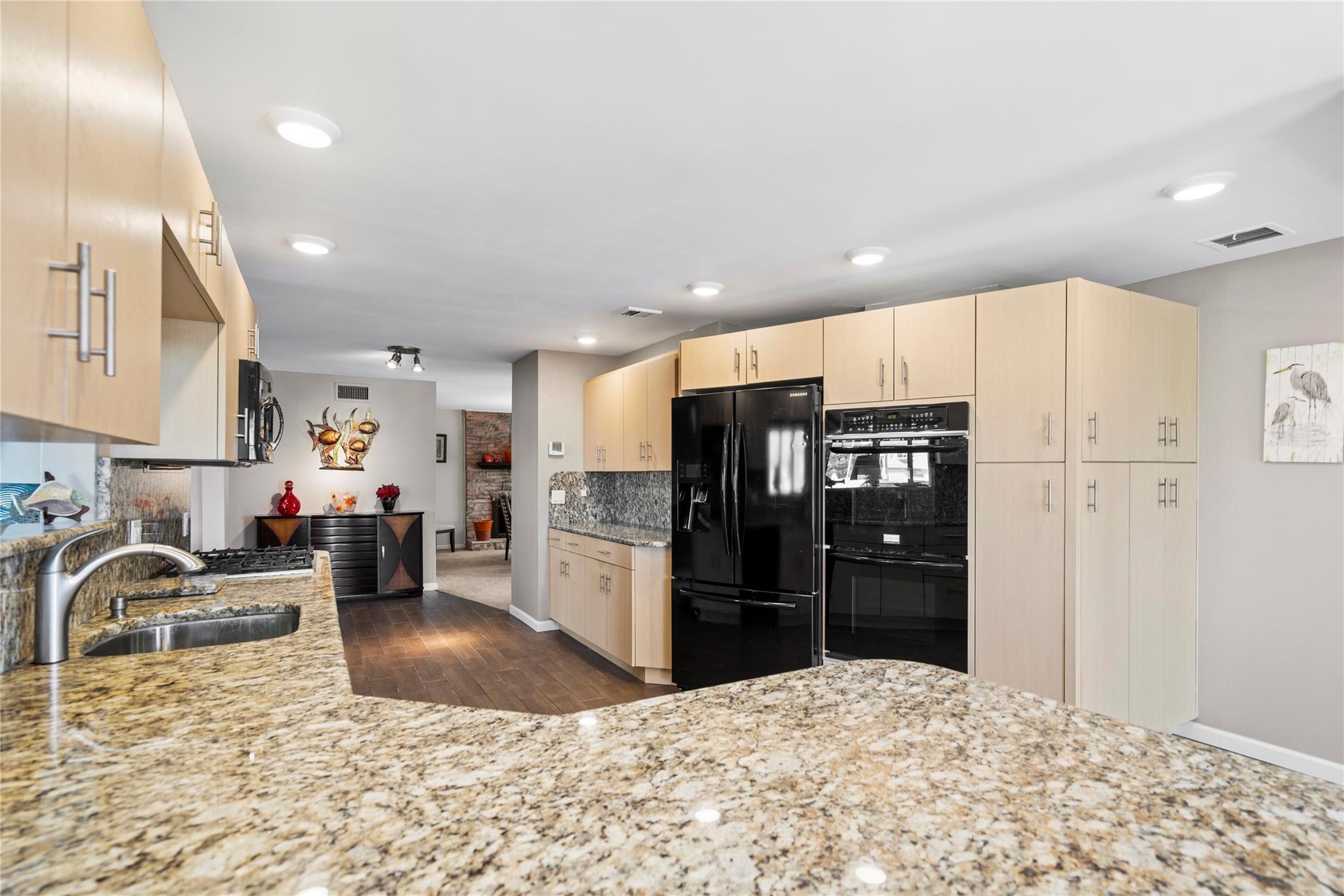 Single Family Bay  Suffolk County, NY 11795, MLS-865103-14