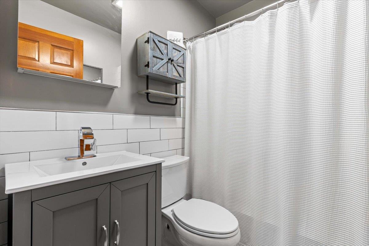 Single Family Gillespie  Bronx, NY 10461, MLS-865131-19