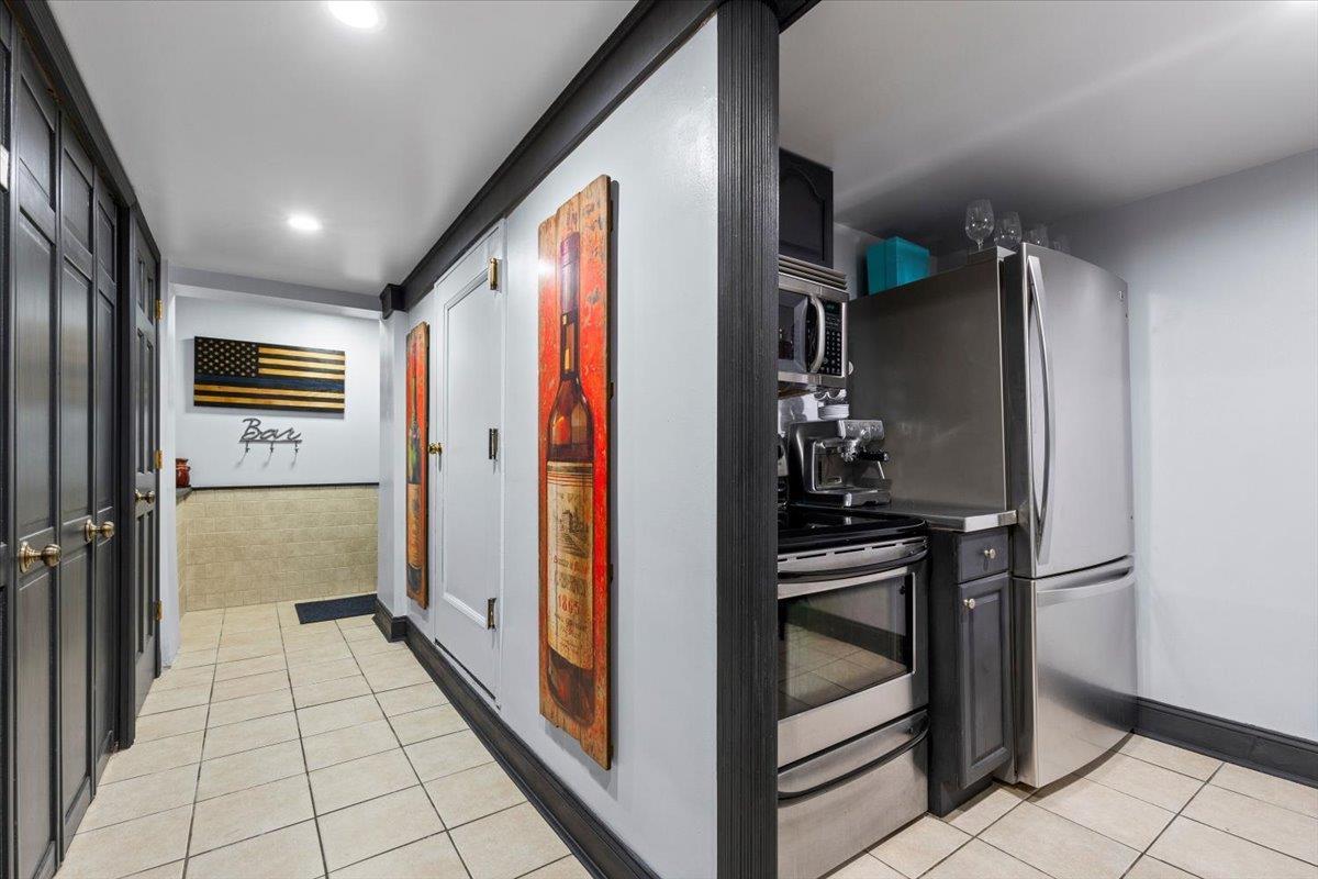 Single Family Gillespie  Bronx, NY 10461, MLS-865131-22