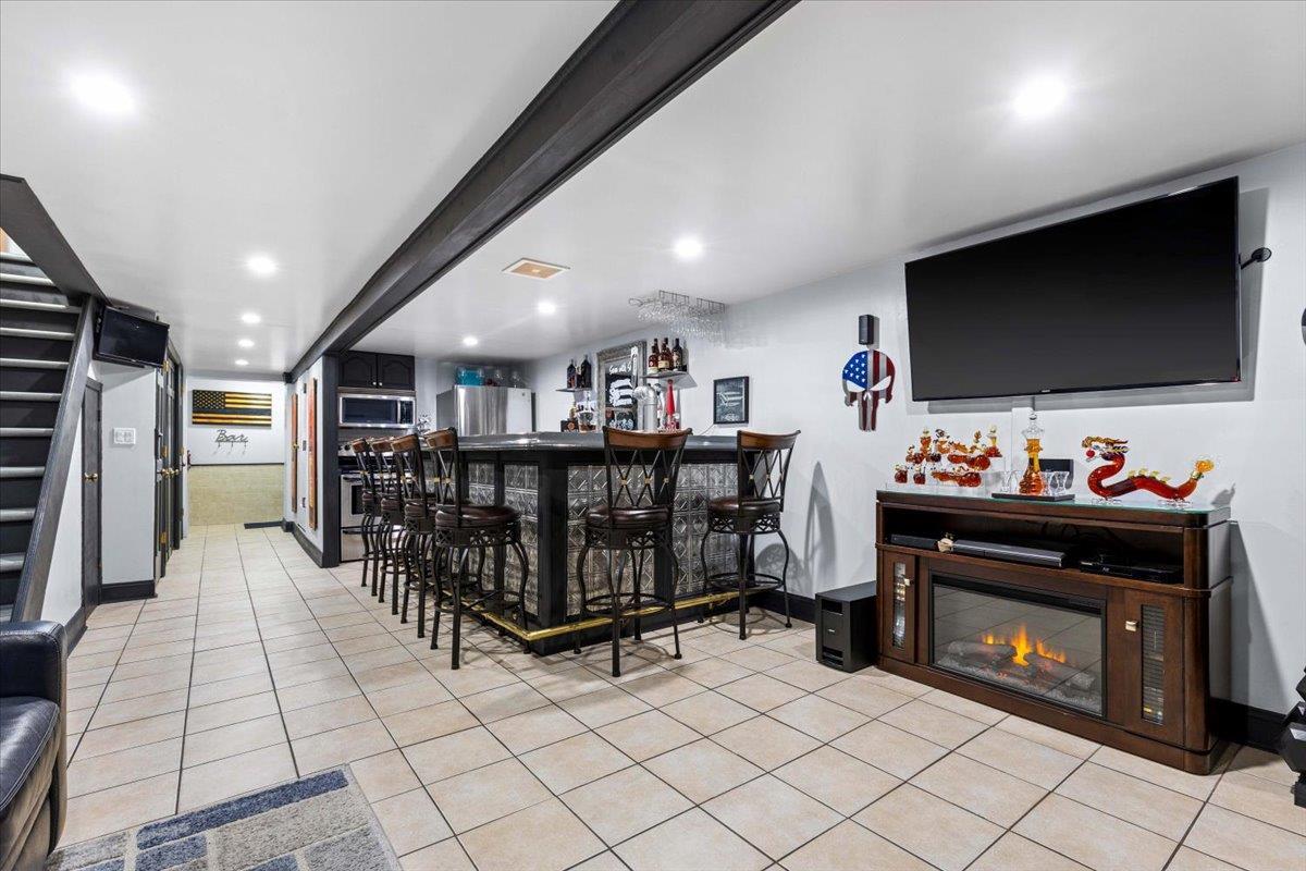 Single Family Gillespie  Bronx, NY 10461, MLS-865131-25
