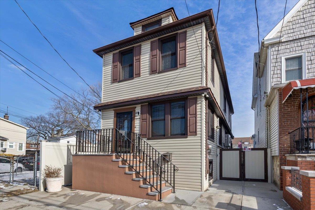 Single Family Gillespie  Bronx, NY 10461, MLS-865131-3