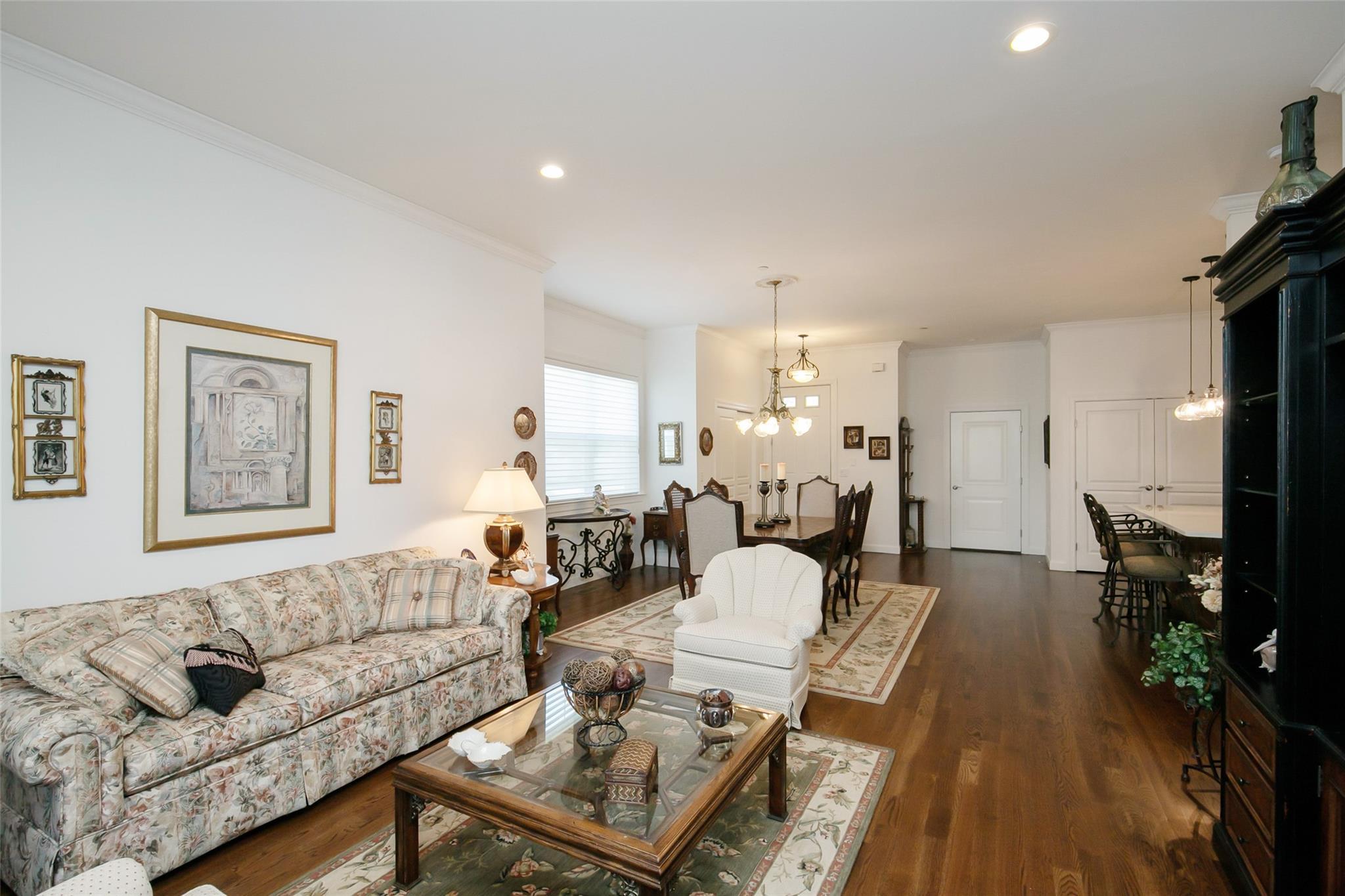 Single Family Summer  Suffolk County, NY 11731, MLS-865132-8