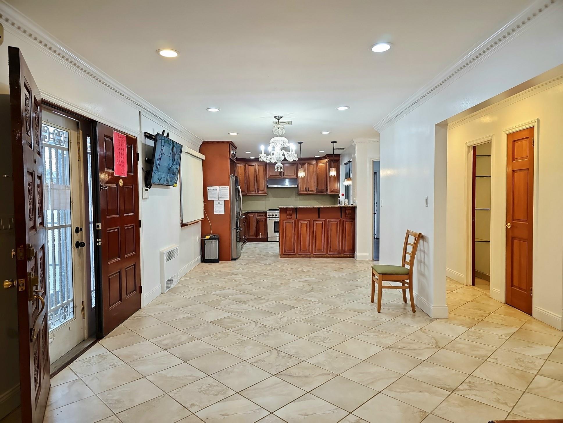 Single Family 11  Queens, NY 11357, MLS-865144-14