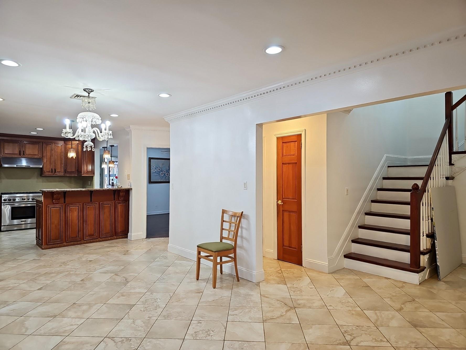 Single Family 11  Queens, NY 11357, MLS-865144-15