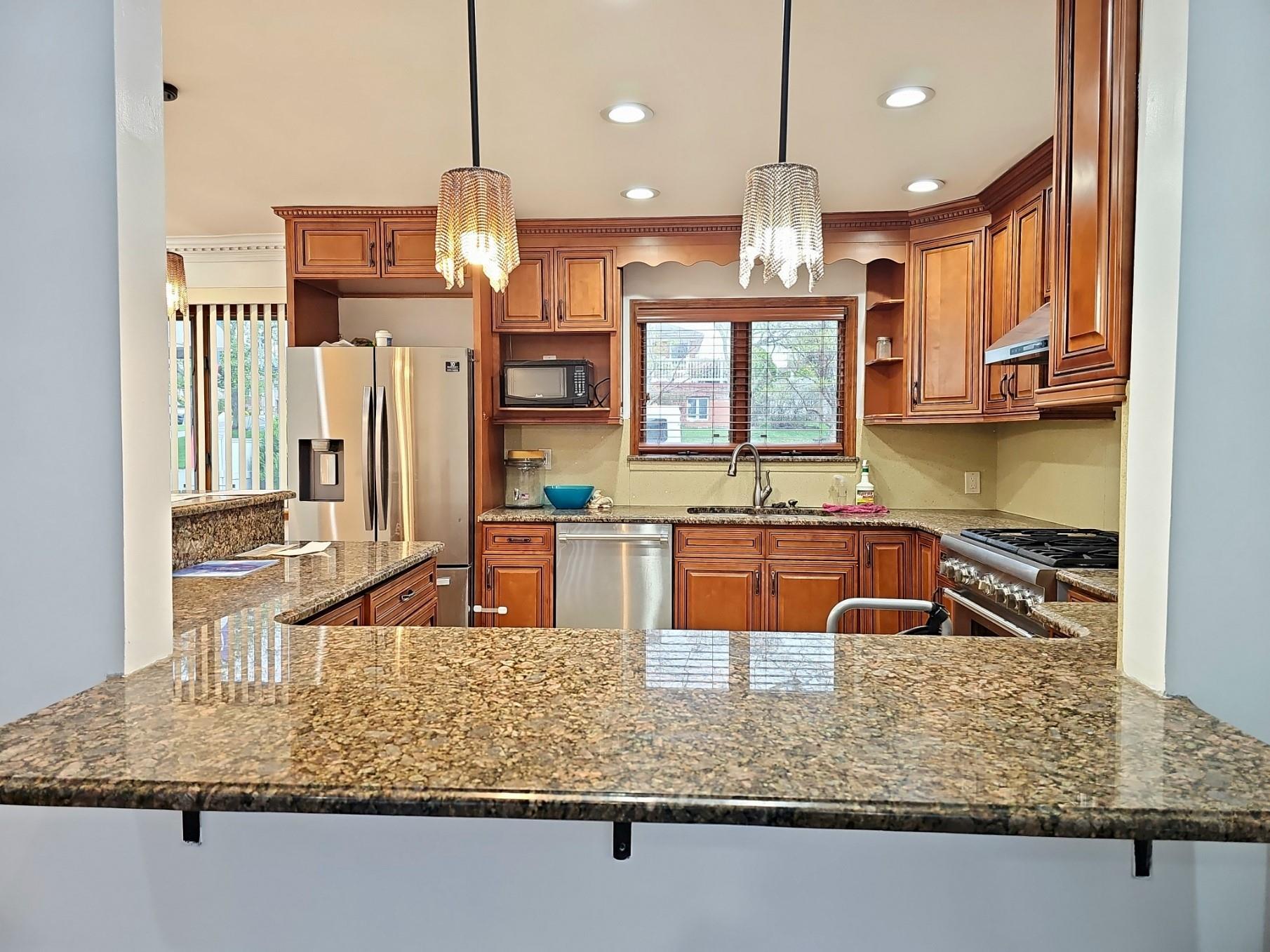 Single Family 11  Queens, NY 11357, MLS-865144-17