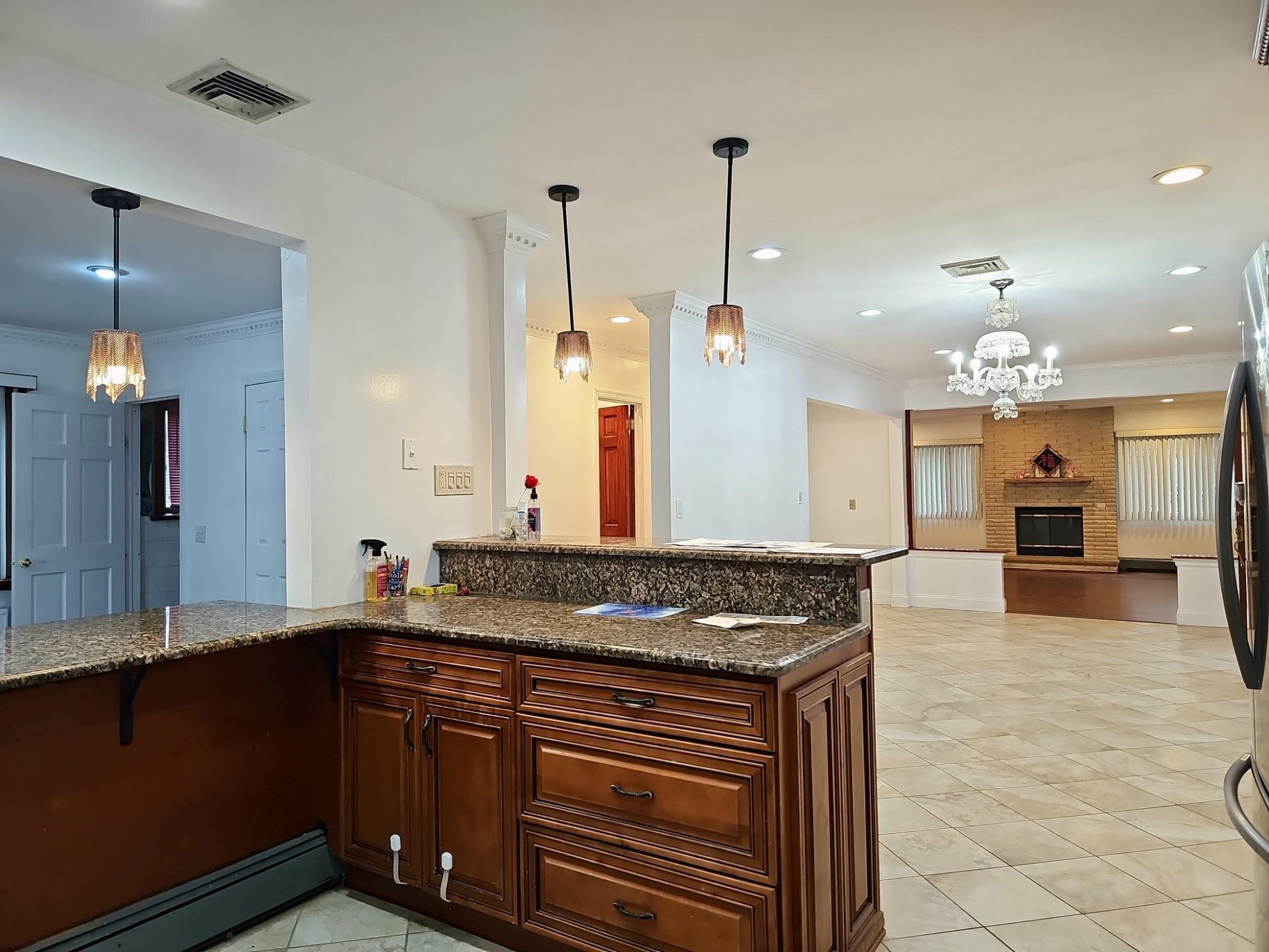 Single Family 11  Queens, NY 11357, MLS-865144-22