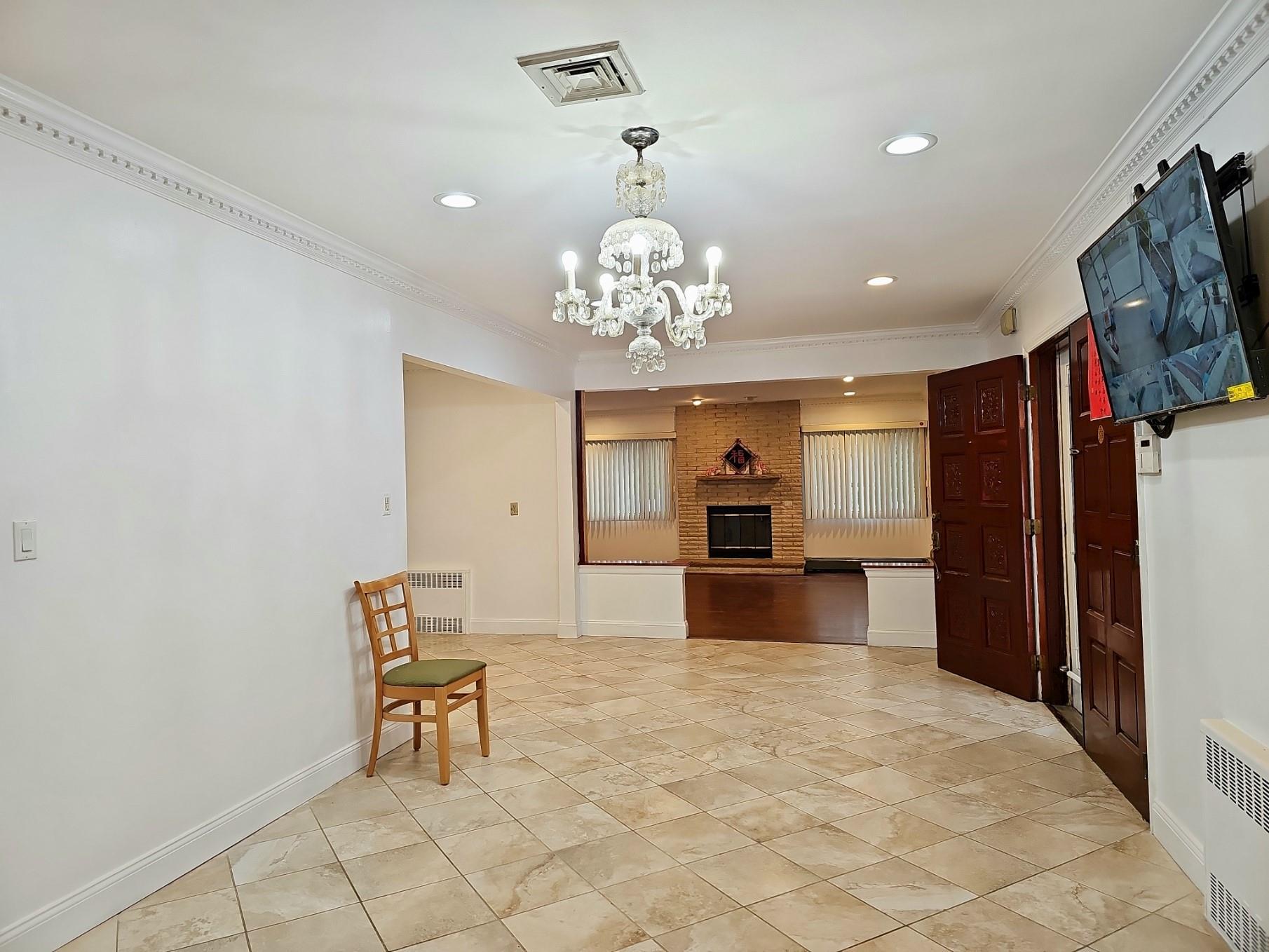 Single Family 11  Queens, NY 11357, MLS-865144-24