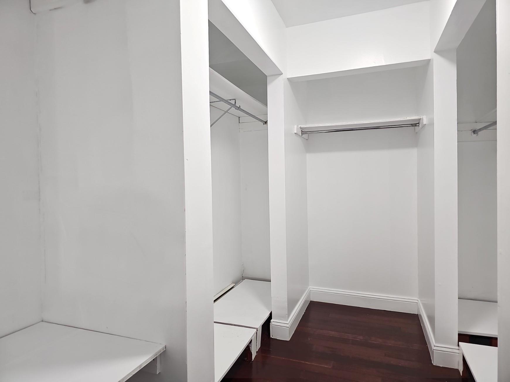 Single Family 11  Queens, NY 11357, MLS-865144-3