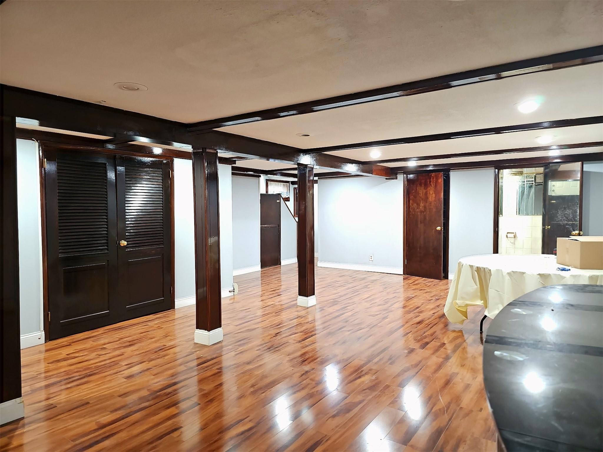 Single Family 11  Queens, NY 11357, MLS-865144-31