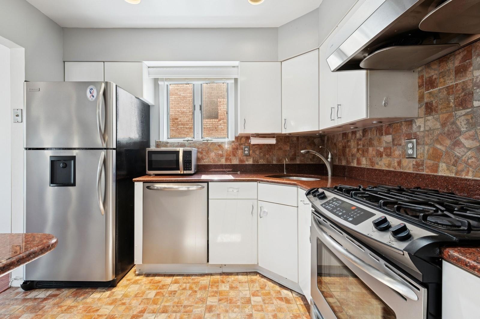 Single Family 16 Ave  Queens, NY 11360, MLS-865152-10