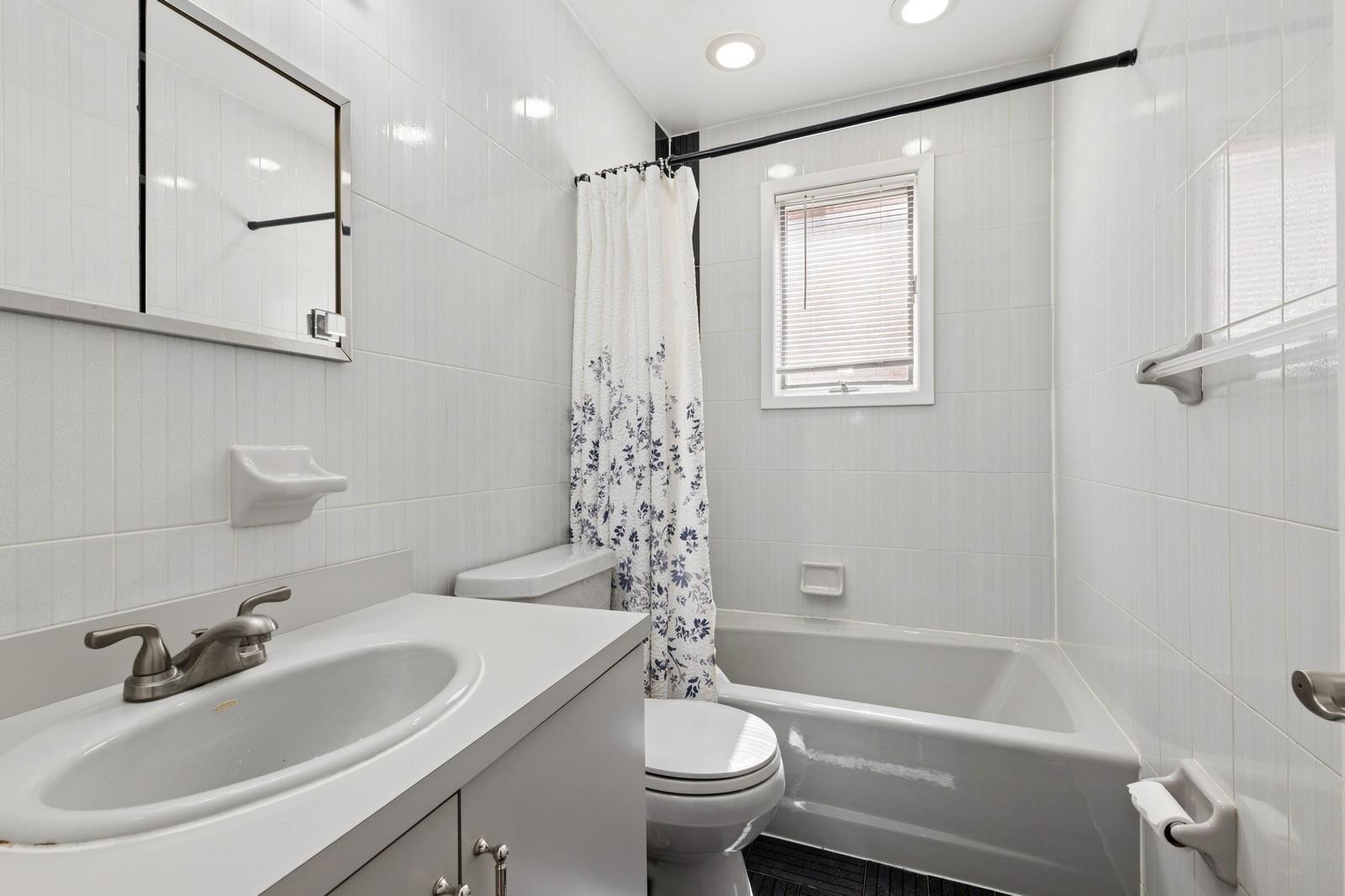 Single Family 16 Ave  Queens, NY 11360, MLS-865152-11