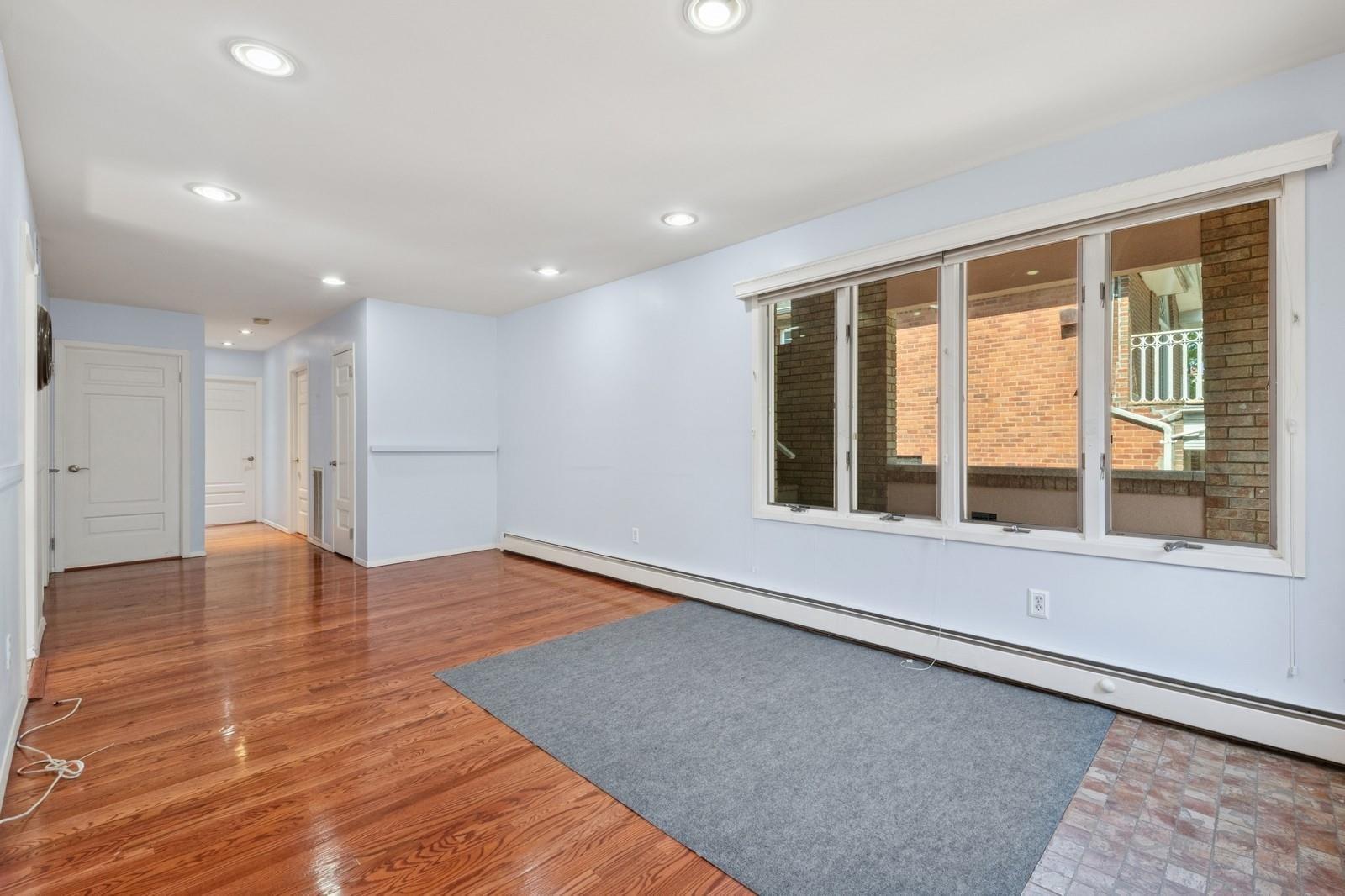 Single Family 16 Ave  Queens, NY 11360, MLS-865152-8