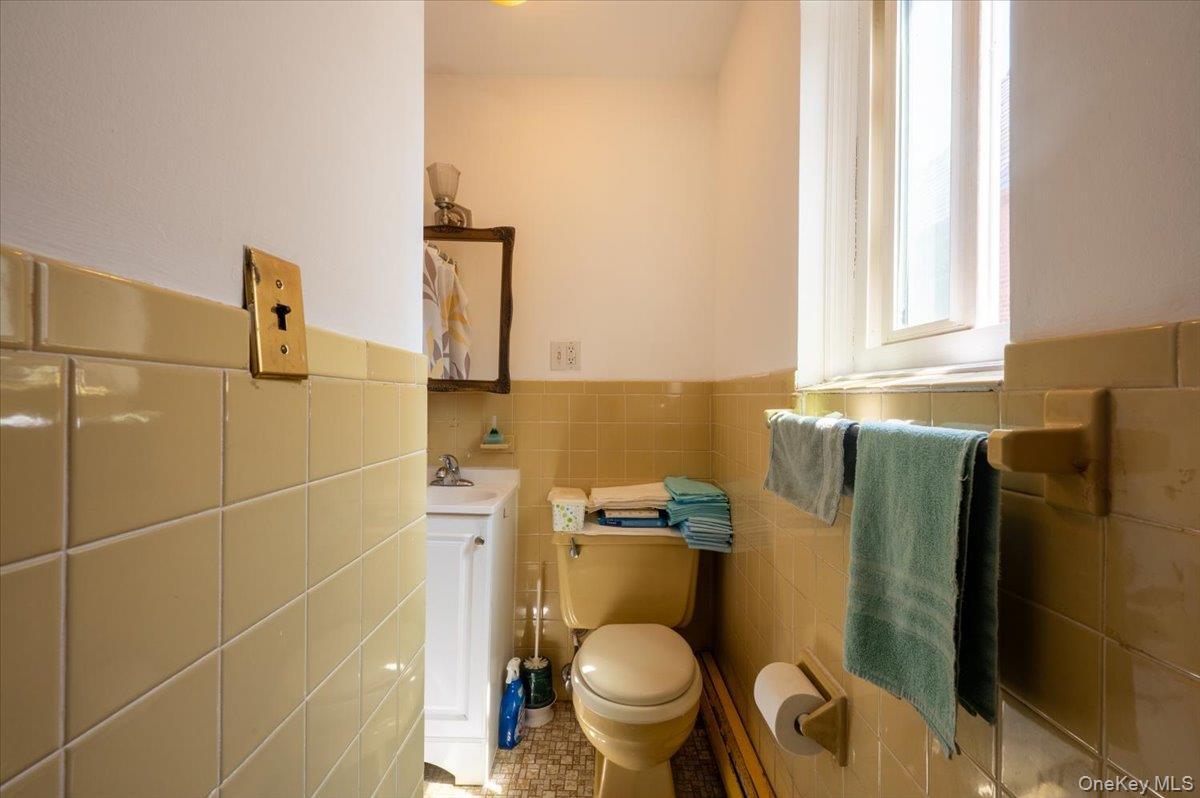 Single Family 29th Queens, NY 11358, MLS-865156-11