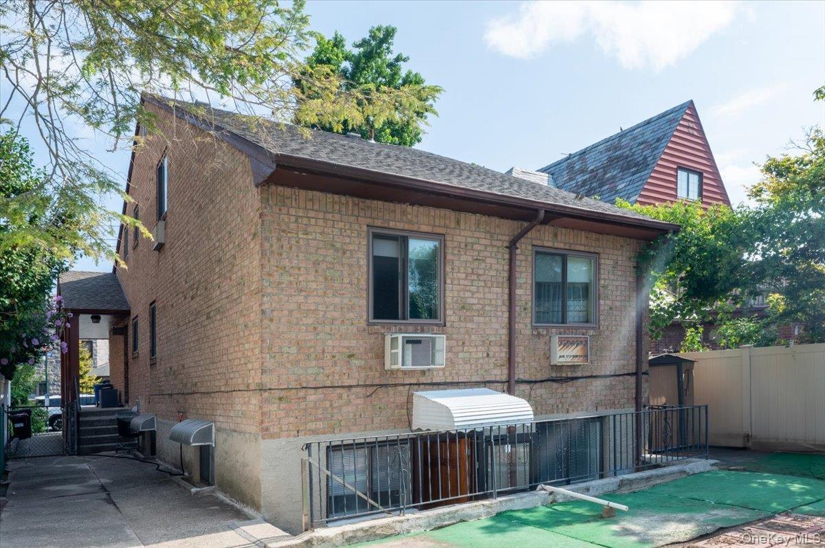 Single Family 29th Queens, NY 11358, MLS-865156-4
