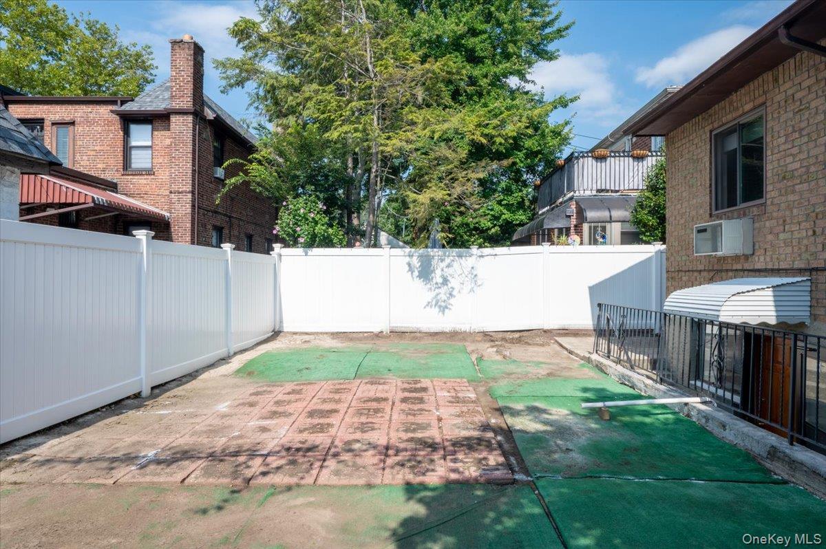 Single Family 29th Queens, NY 11358, MLS-865156-5