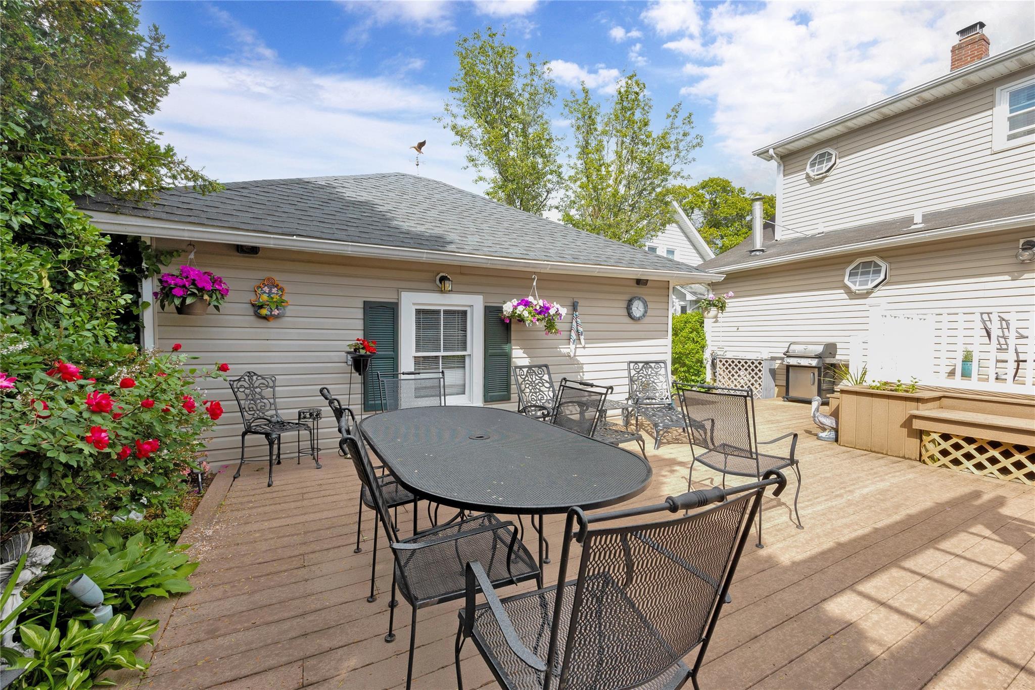 Single Family Adams  Nassau County, NY 11709, MLS-865159-11