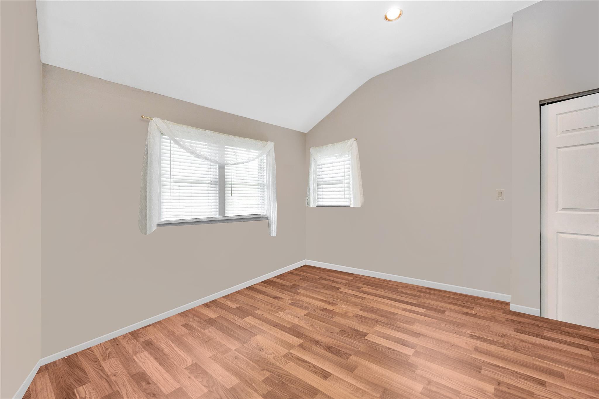 Single Family Adams  Nassau County, NY 11709, MLS-865159-32