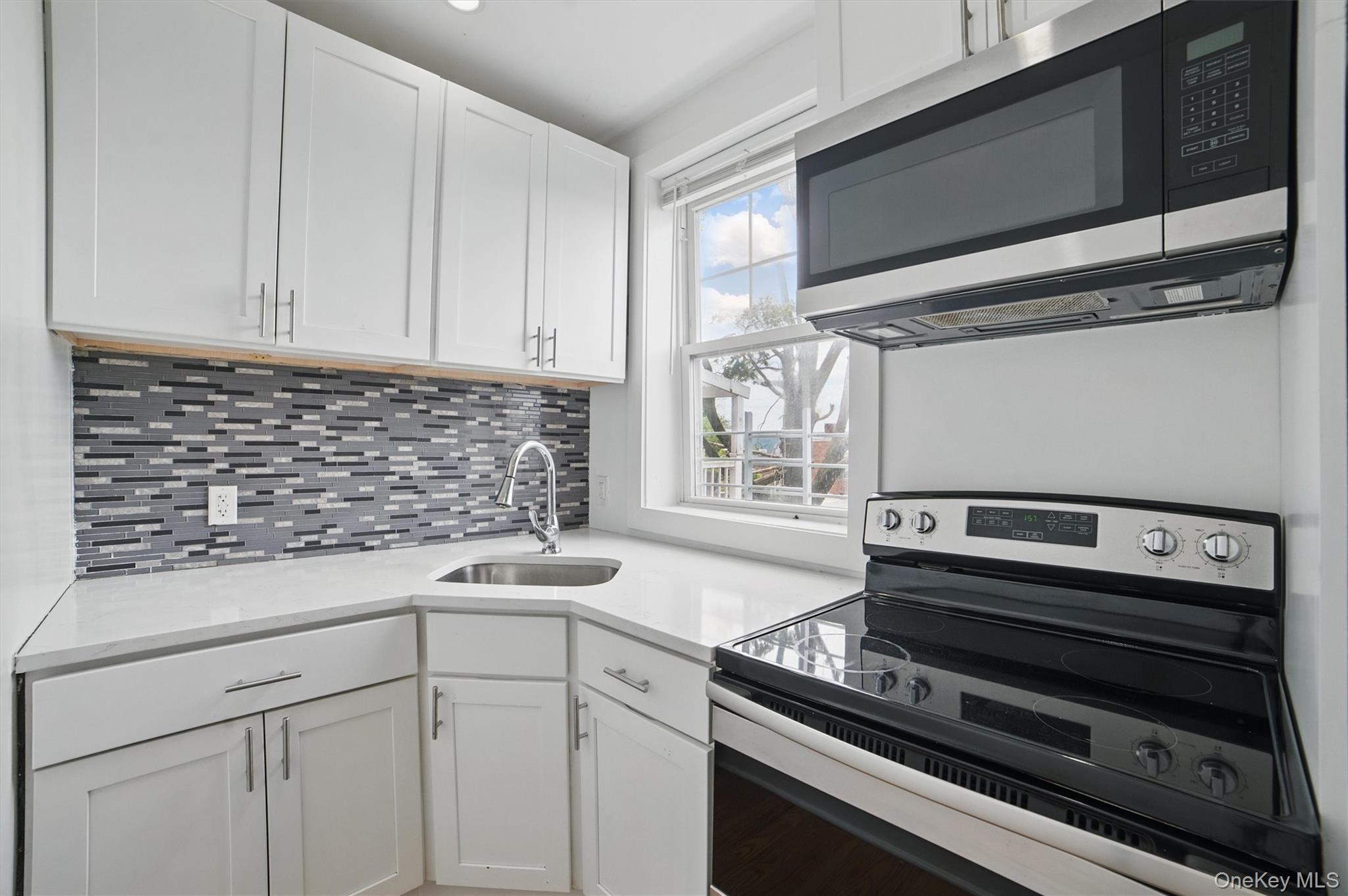 Single Family Van Cortlandt Park Westchester County, NY 10701, MLS-865171-15