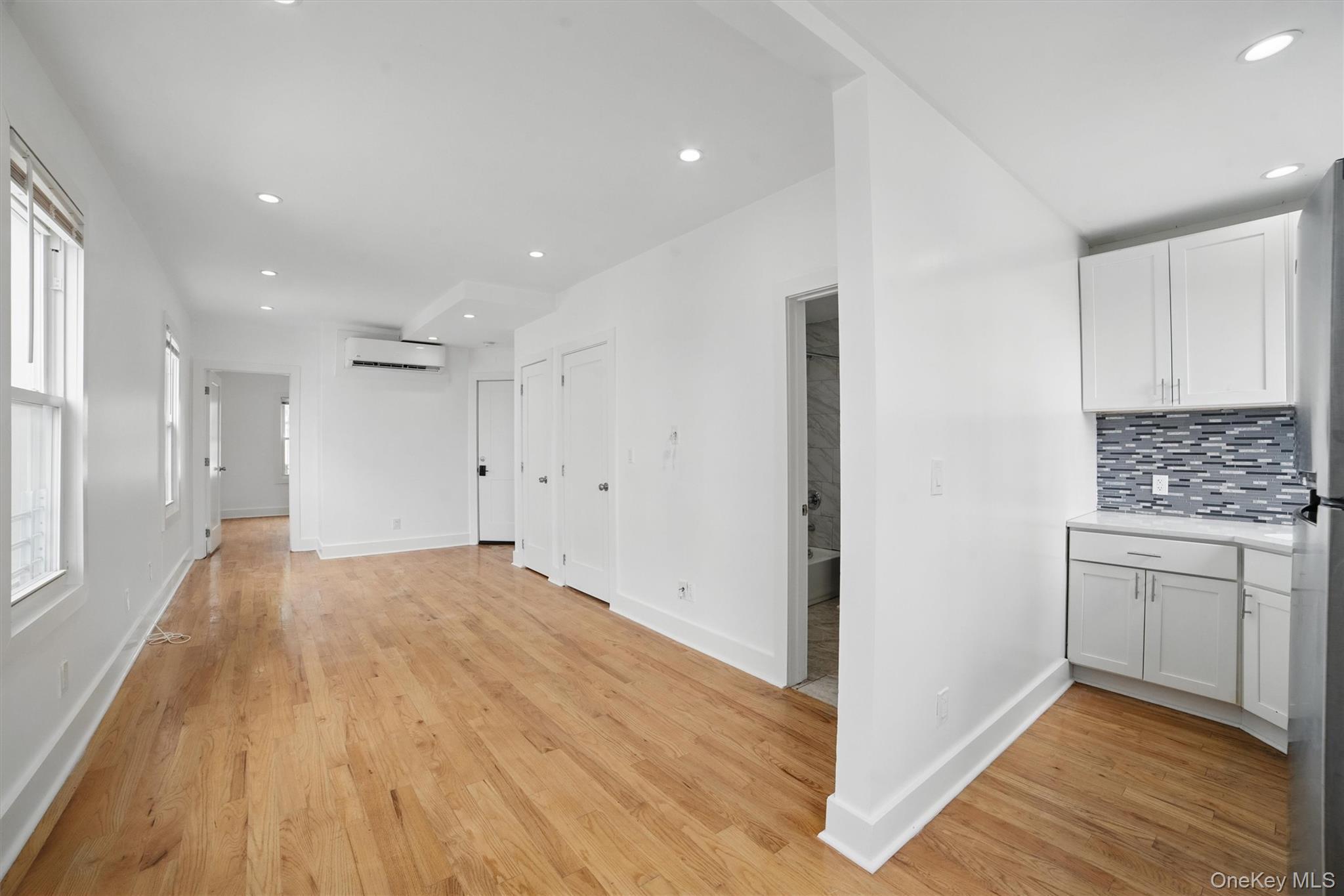 Single Family Van Cortlandt Park Westchester County, NY 10701, MLS-865171-17