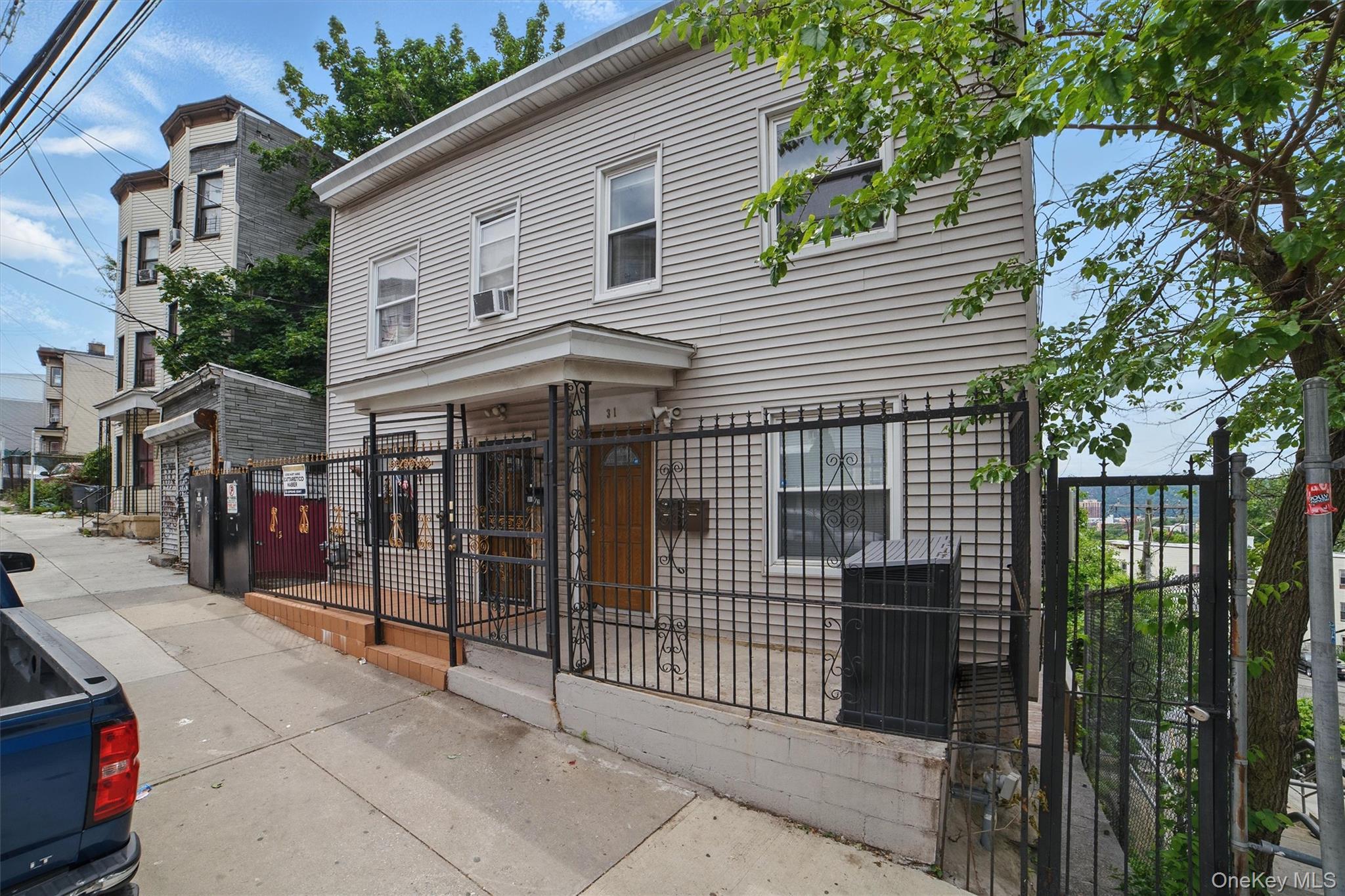 Single Family Van Cortlandt Park Westchester County, NY 10701, MLS-865171-2