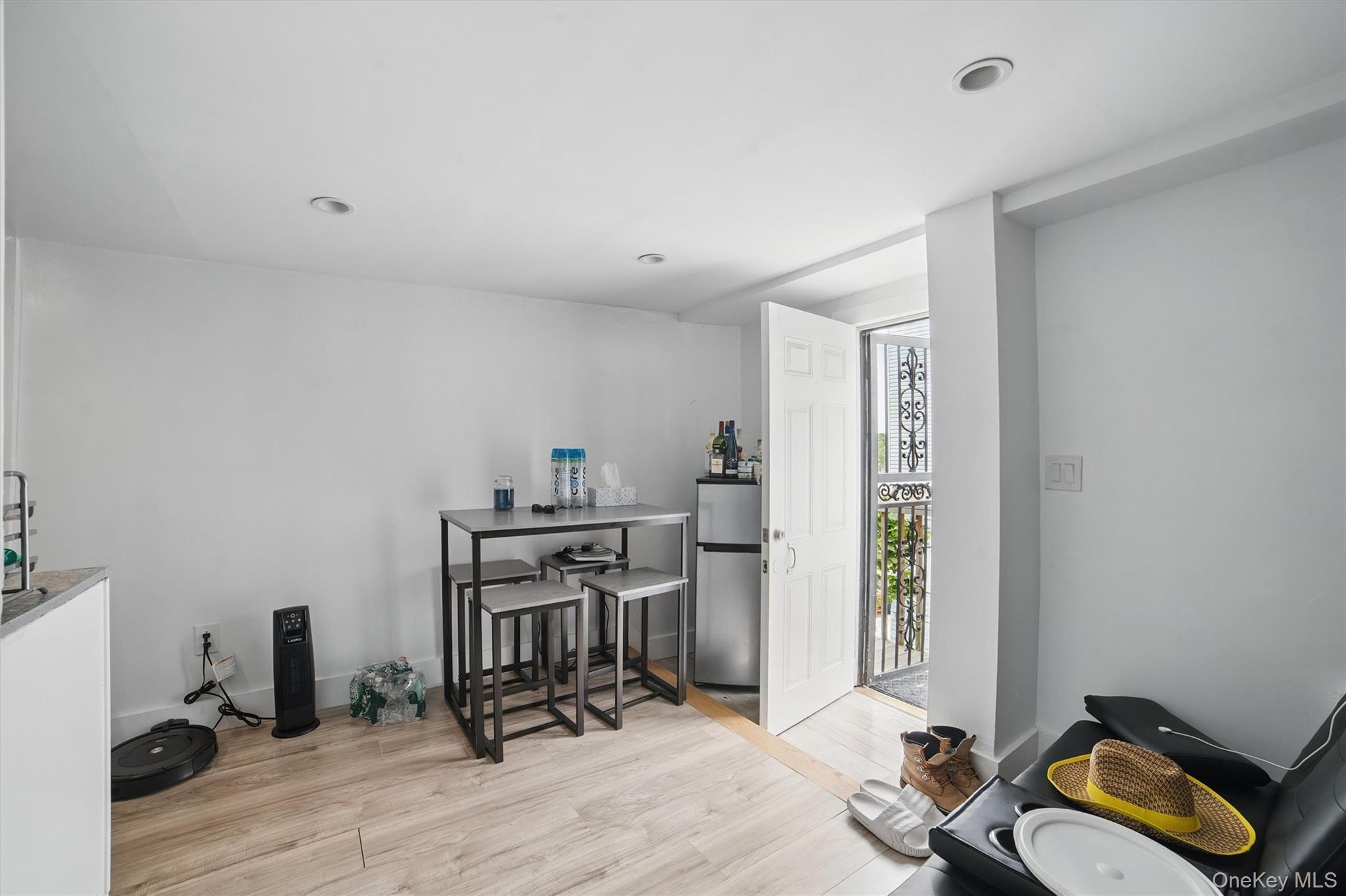 Single Family Van Cortlandt Park Westchester County, NY 10701, MLS-865171-26