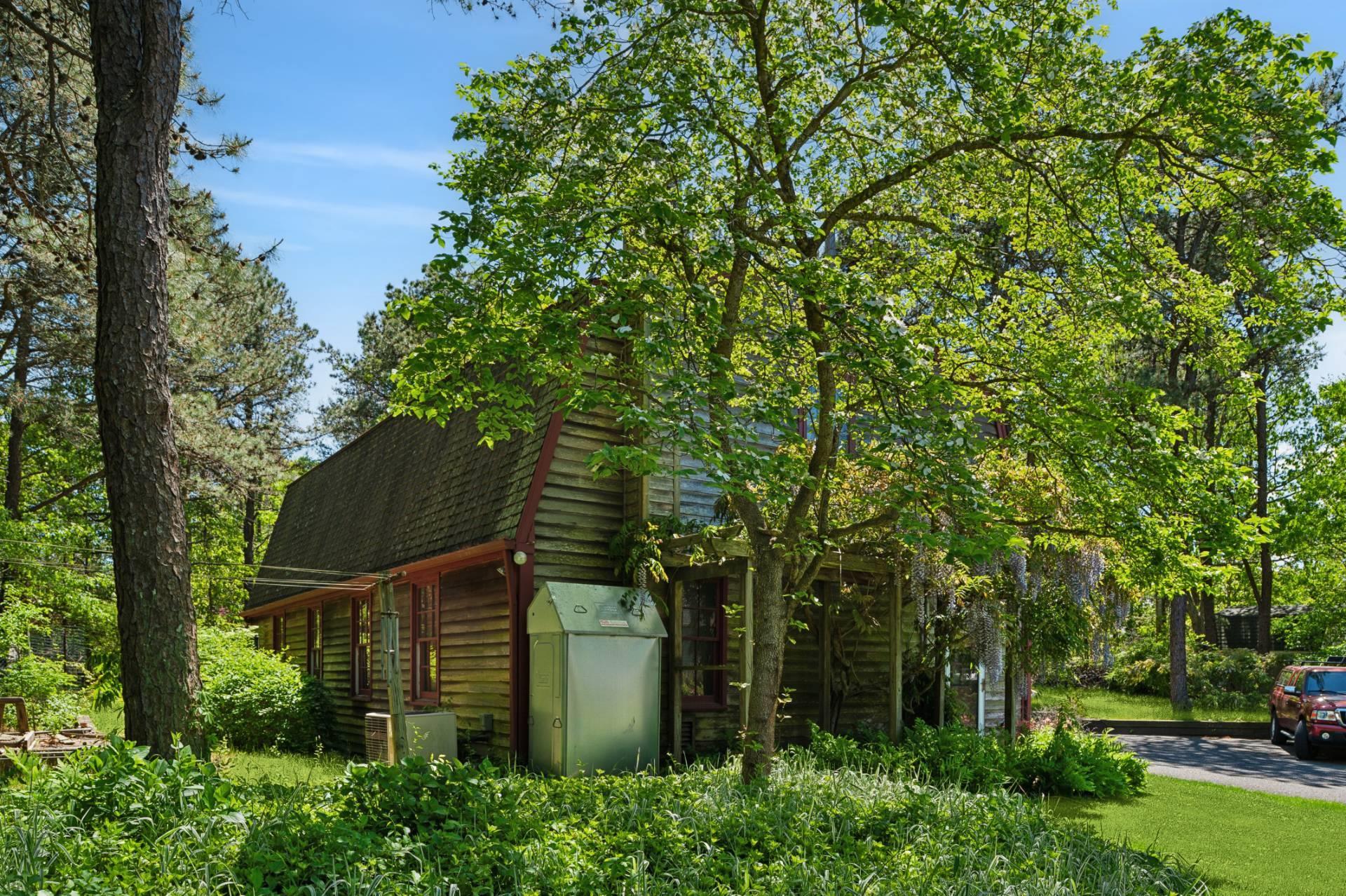 Single Family Longview  Suffolk County, NY 11968, MLS-865172-19