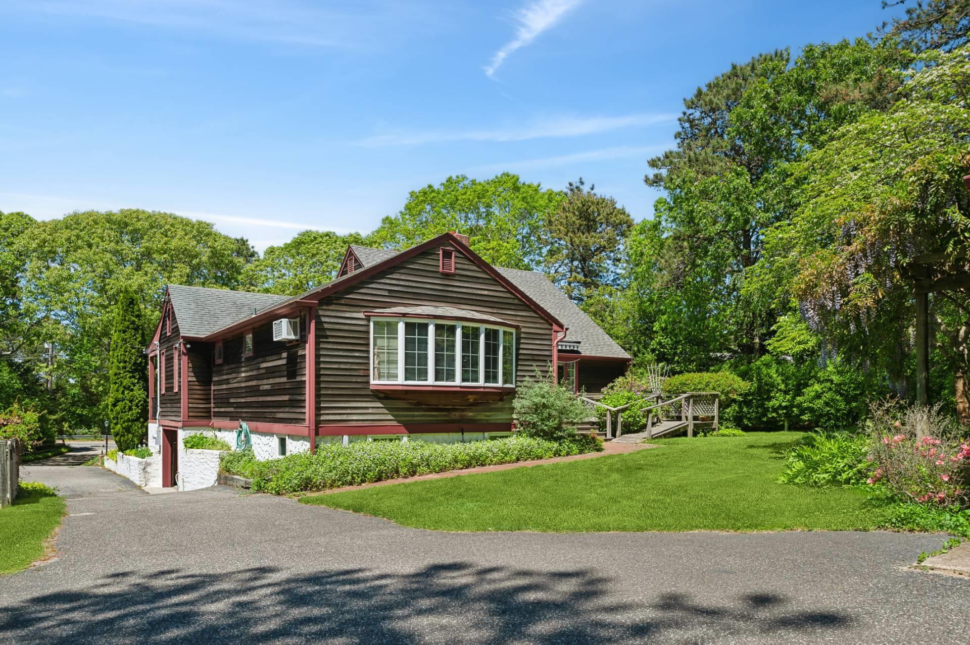 Single Family Longview  Suffolk County, NY 11968, MLS-865172-2