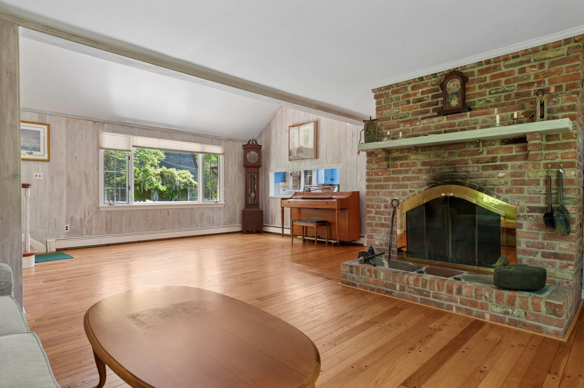 Single Family Longview  Suffolk County, NY 11968, MLS-865172-4