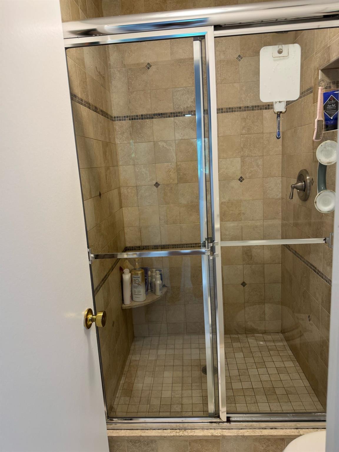 Single Family Greenway Close  Westchester County, NY 10573, MLS-865173-18