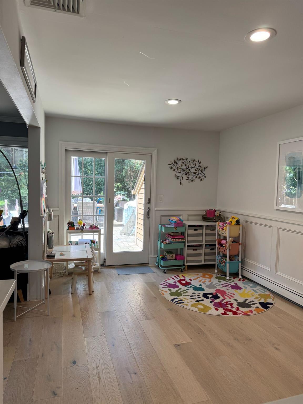 Single Family Greenway Close  Westchester County, NY 10573, MLS-865173-21