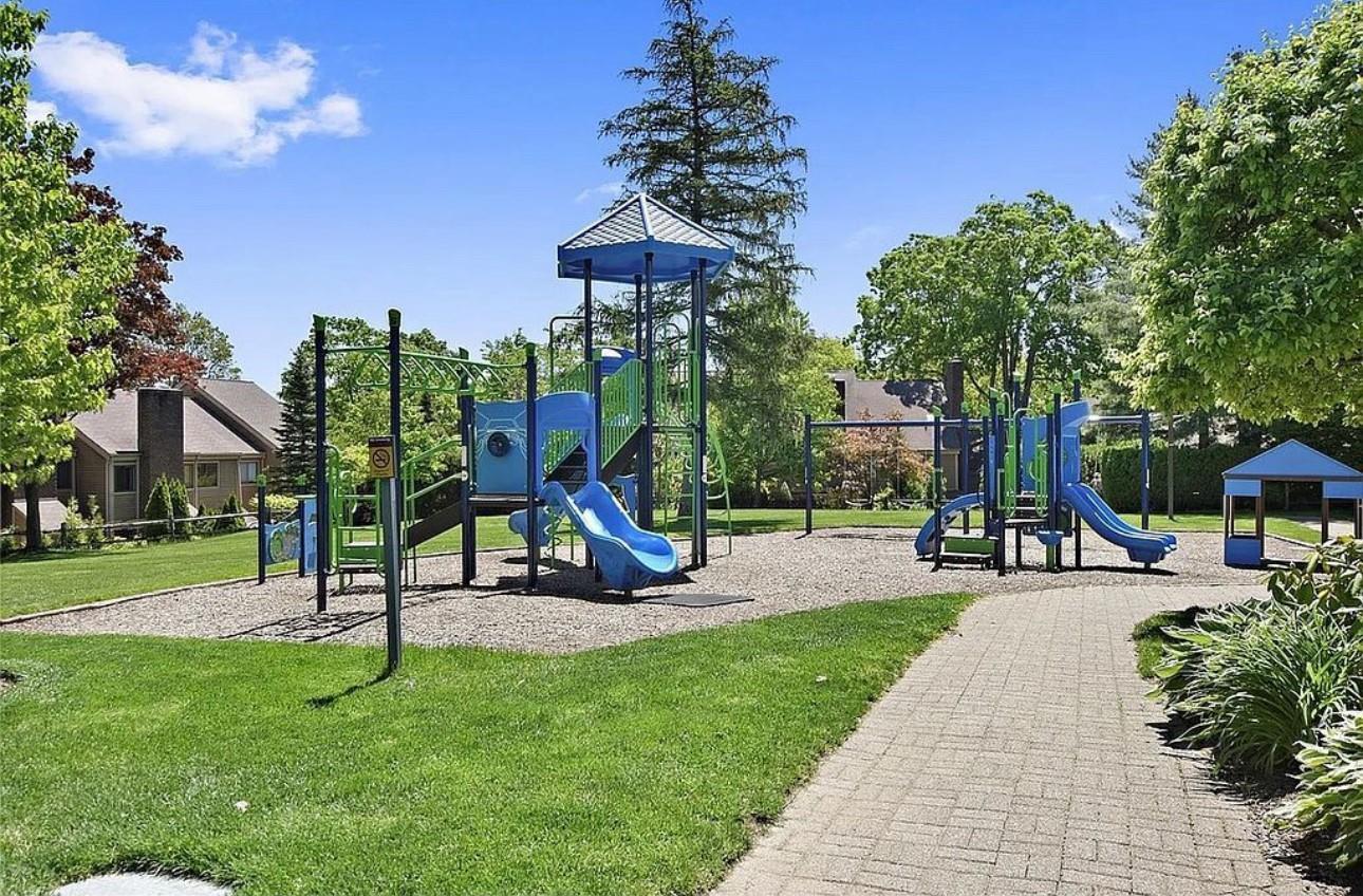Single Family Greenway Close  Westchester County, NY 10573, MLS-865173-34
